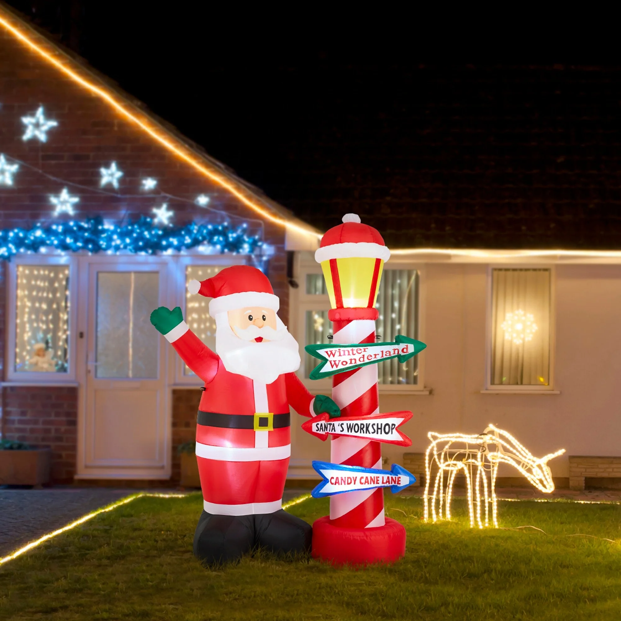 Glitzhome 7FT Lighted Inflatable Santa with Lamp Post Sign Decor