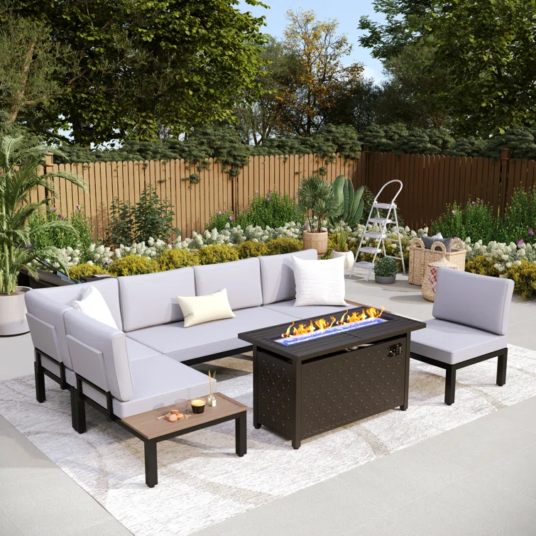 Bavan Sectional Seating Group with Cushions