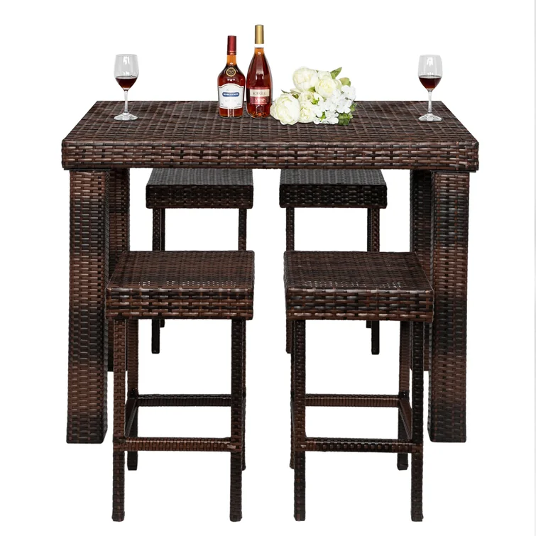 Wilner 4 - Person Rectangular Outdoor Dining Set