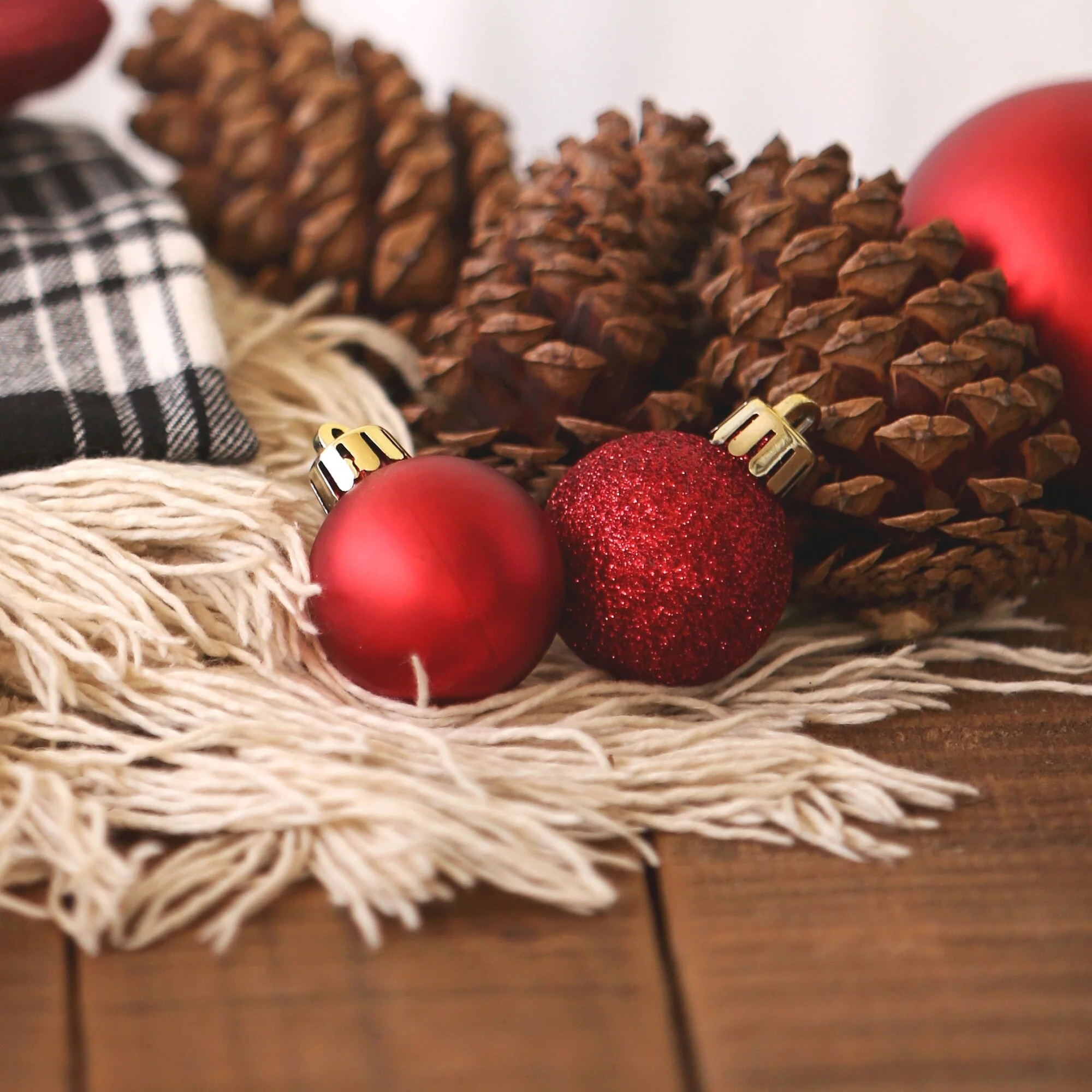 Shatterproof 4-Finish Christmas Ball Ornaments - 1.5