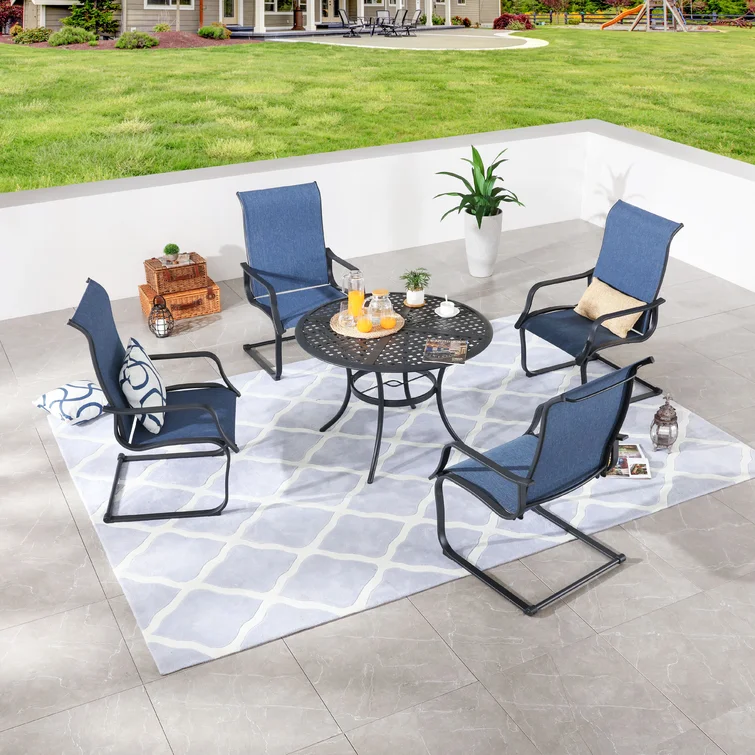 Rusi 4 - Person Round Outdoor Dining Set