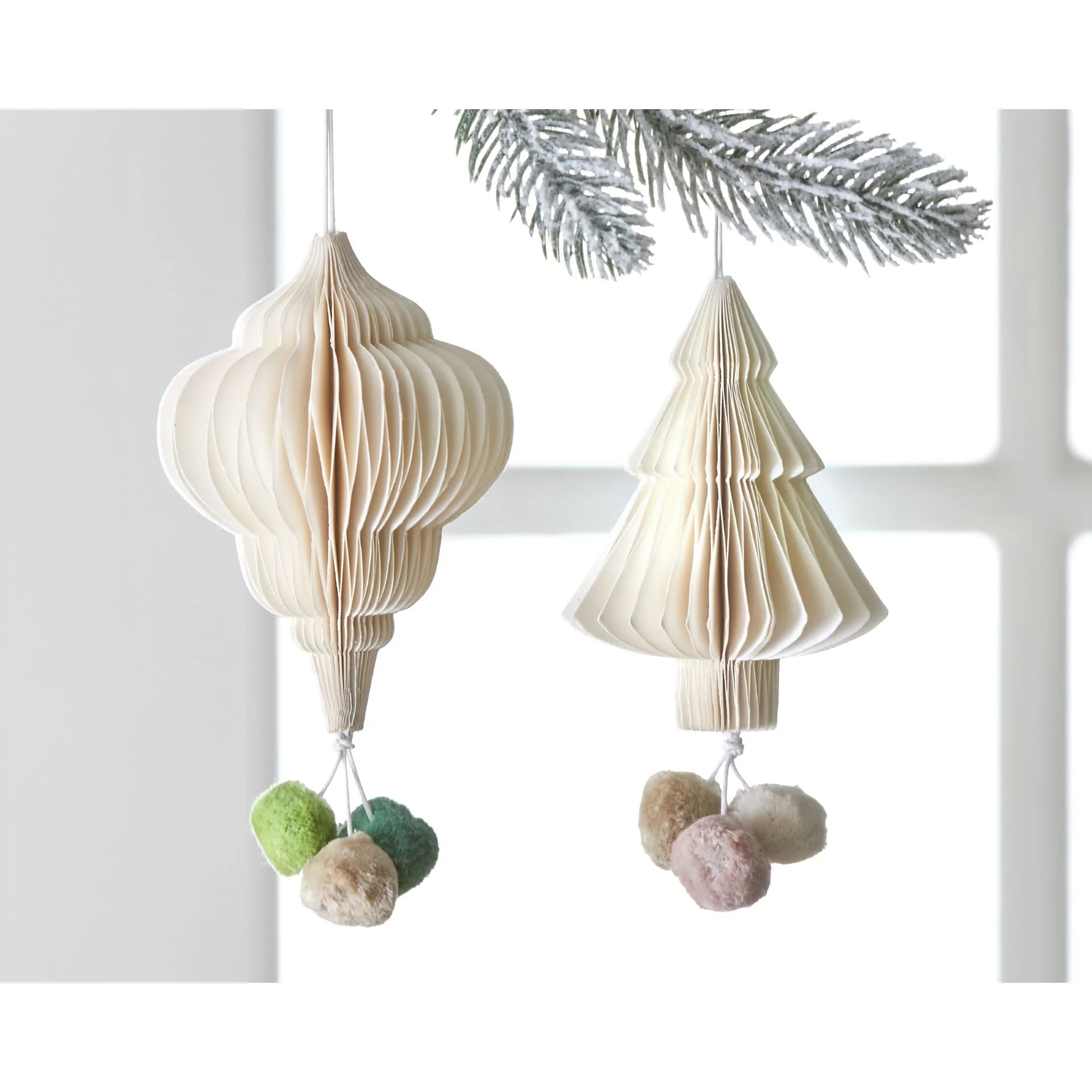 Pom Pom Honey Comb Ornament Natural Decor Decoration Hanging Ornament Xmas Holiday Christmas Tree Home Decor
