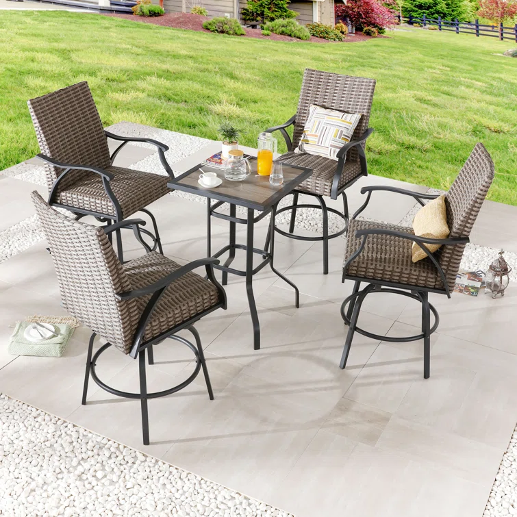 4 - Person Square Outdoor Dining Set
