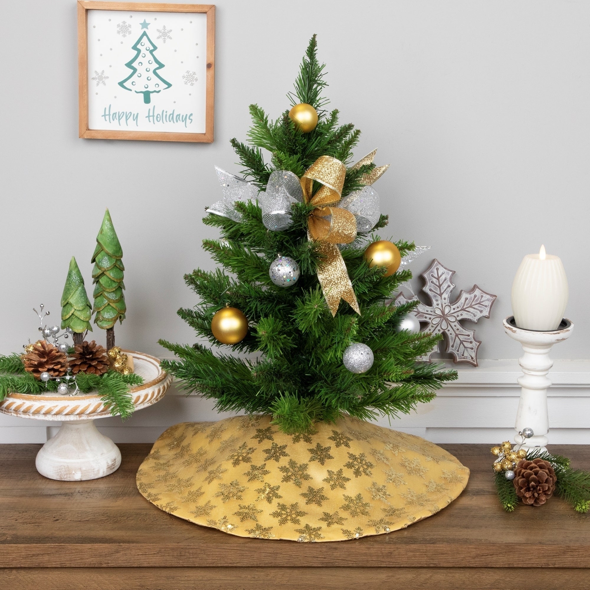 equin Snowflake Pattern Mini Christmas Tree Skirt - Gold - 20