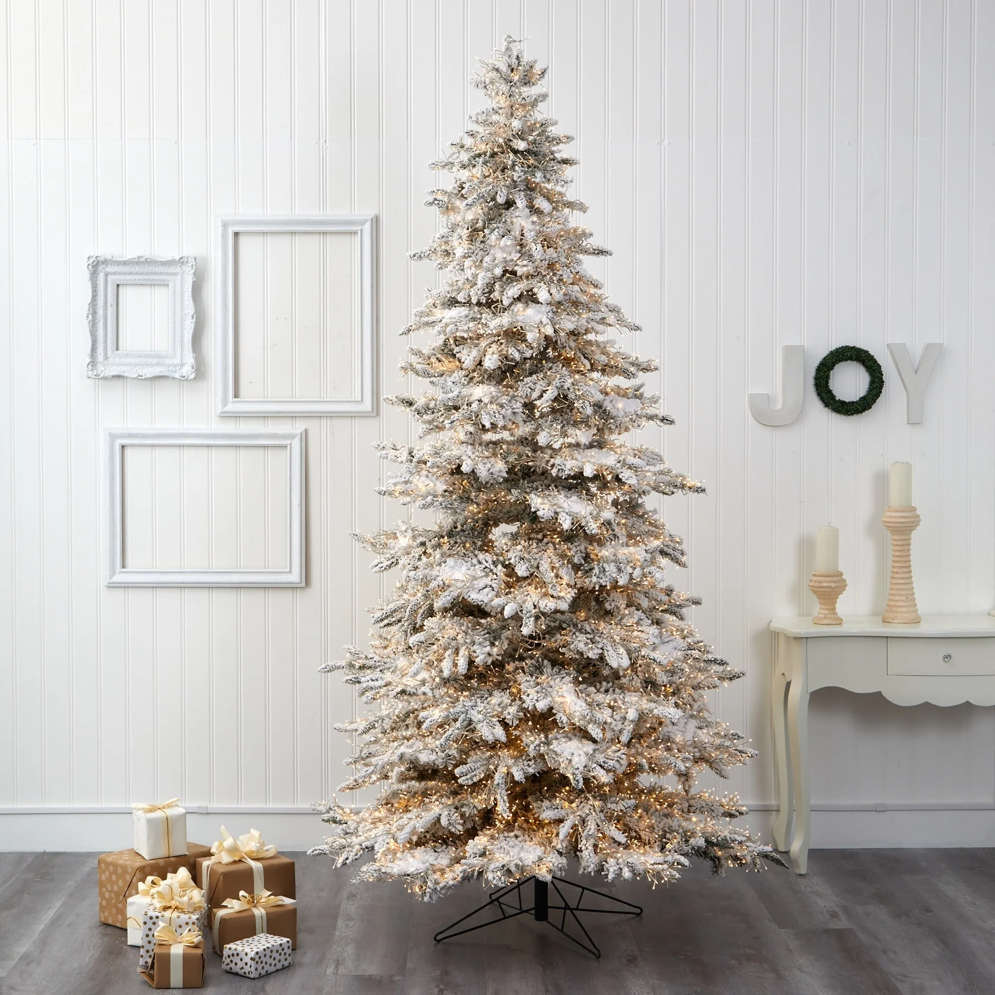 9' Flocked Northern Fir Artificial Tree Warm White LED Cluster Lights - 9 Foot