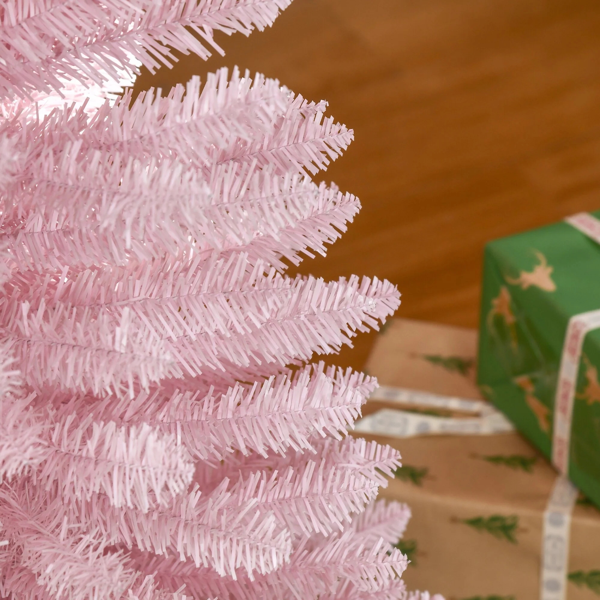 Slim 5' Pink Christmas Tree, Artificial Pencil Xmas Tree with 294 Branch Tips and Sturdy Plastic Stand