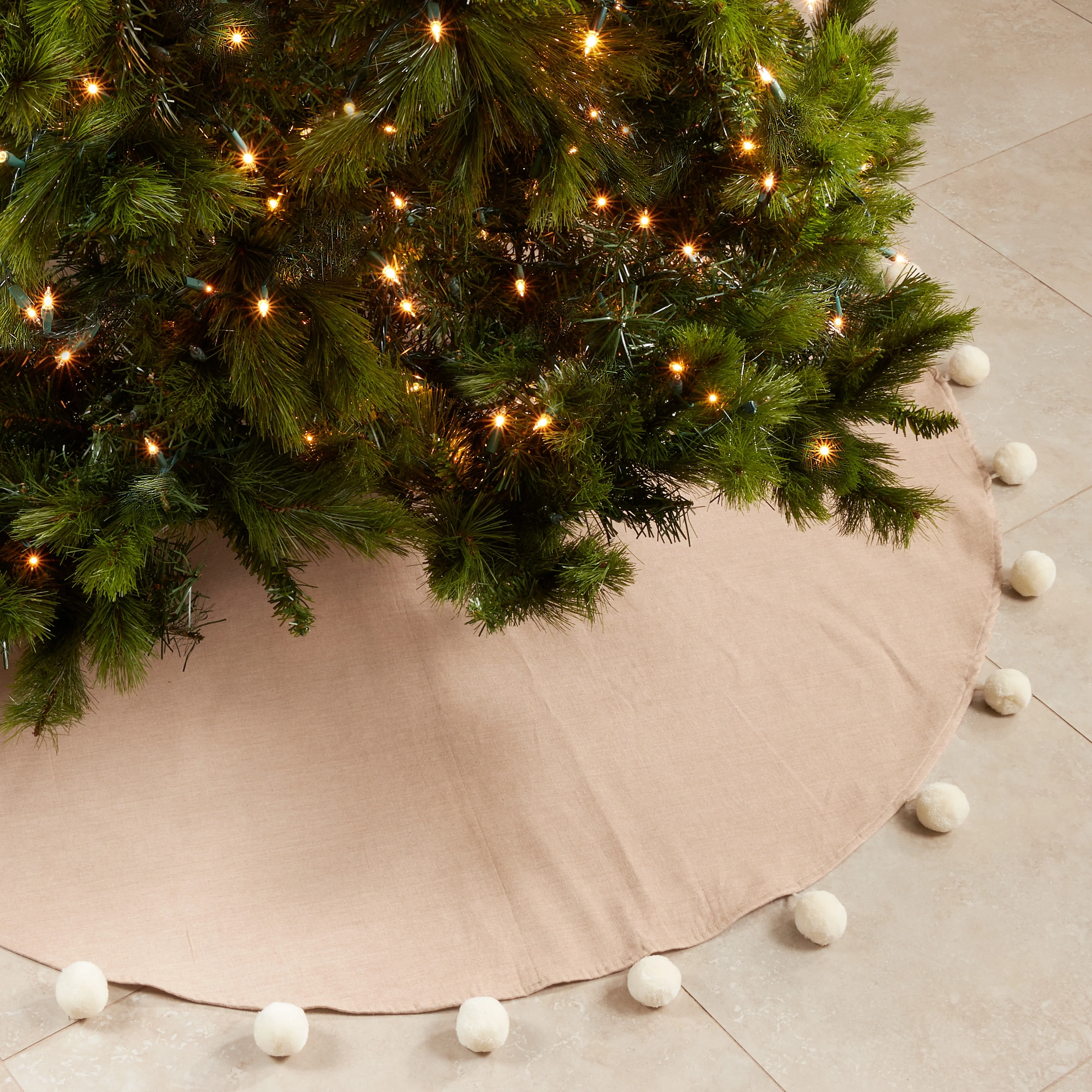 Christmas Tree Skirt With Pom Pom Design
