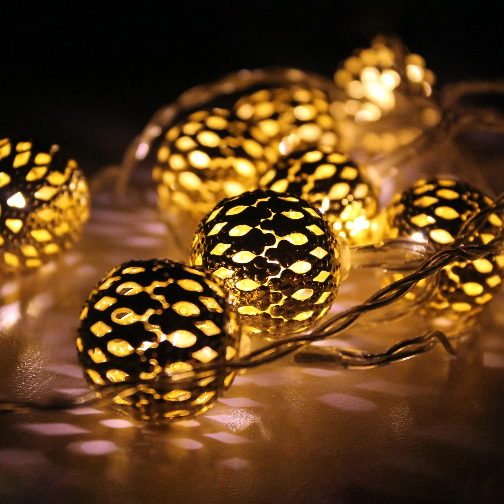 10 B/O LED White Silver Ball Christmas Lights - 6.25 ft Clear Wire