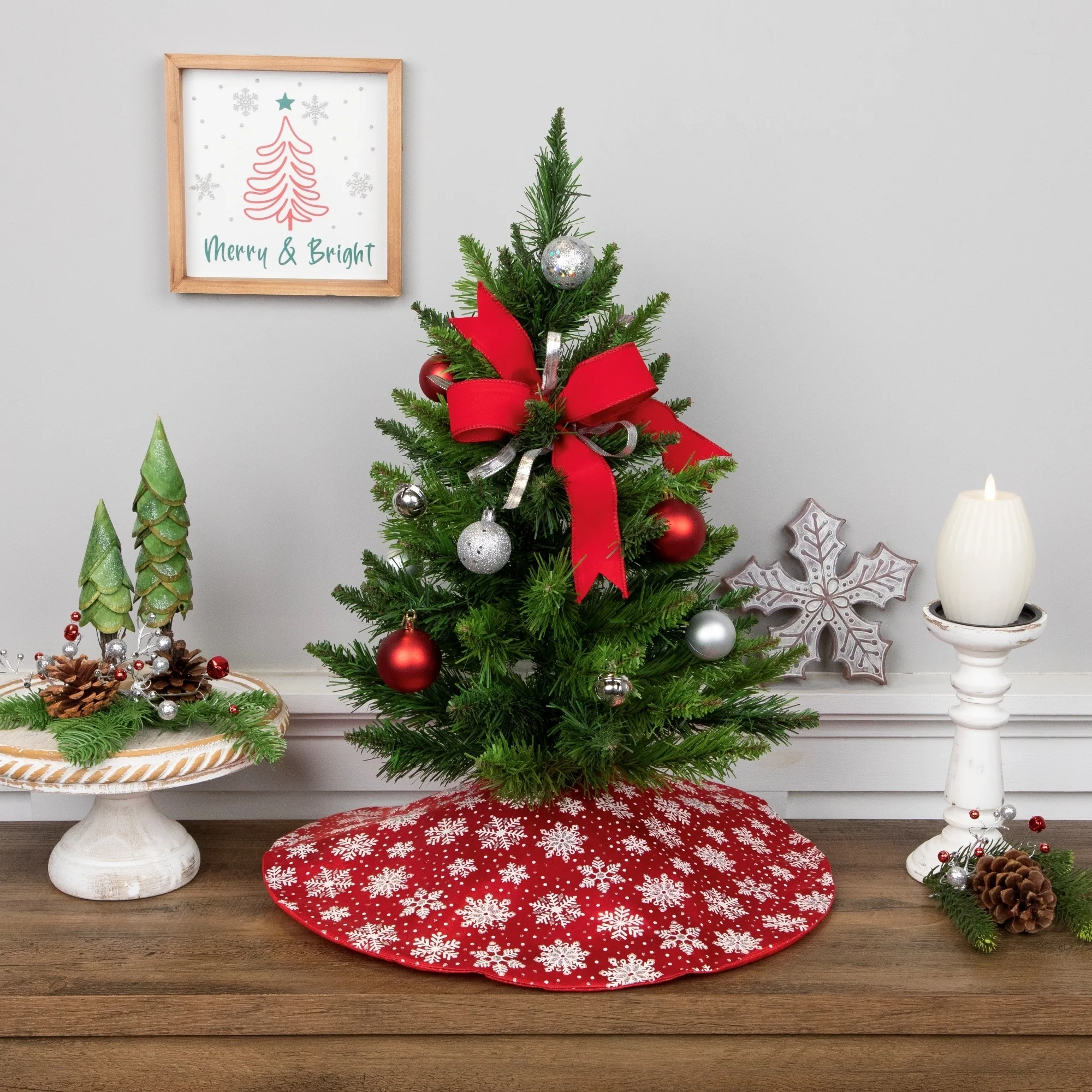 Glitter Snowflake Mini Christmas Tree Skirt - Red - 20