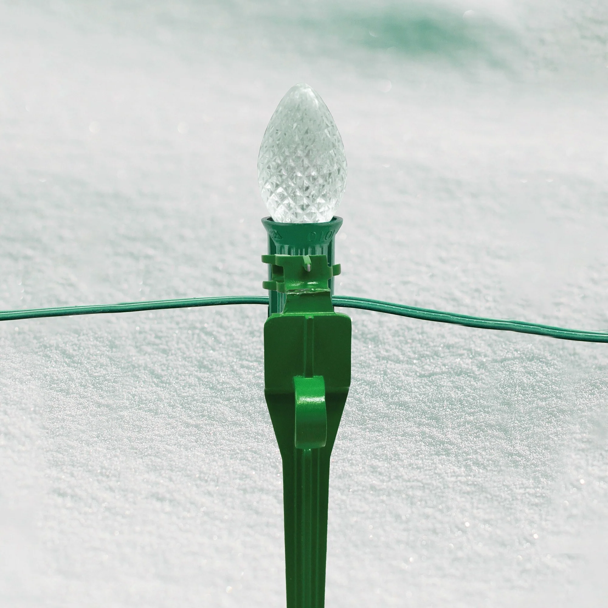 Set of 100 Green 2-in-1 Christmas Decors Tie Down Light Stakes- 7.5