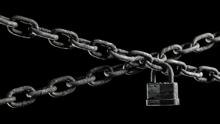 The Psychology of Chastity: How a Lightweight Cage Influences Dominance and Submission - Ftm213213