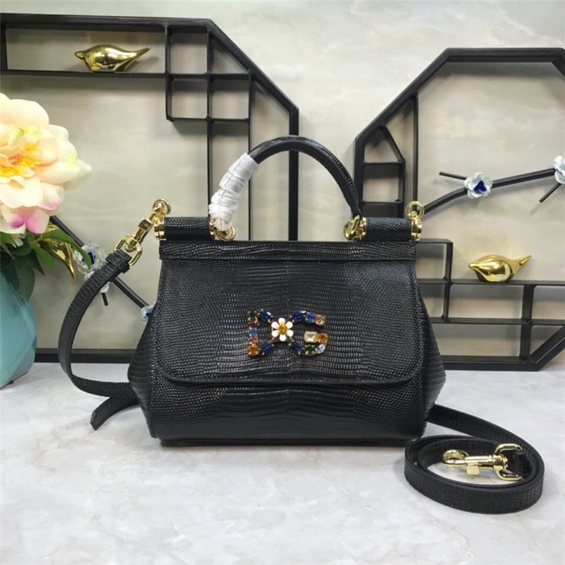 Dolce and gabbana handbags replica online