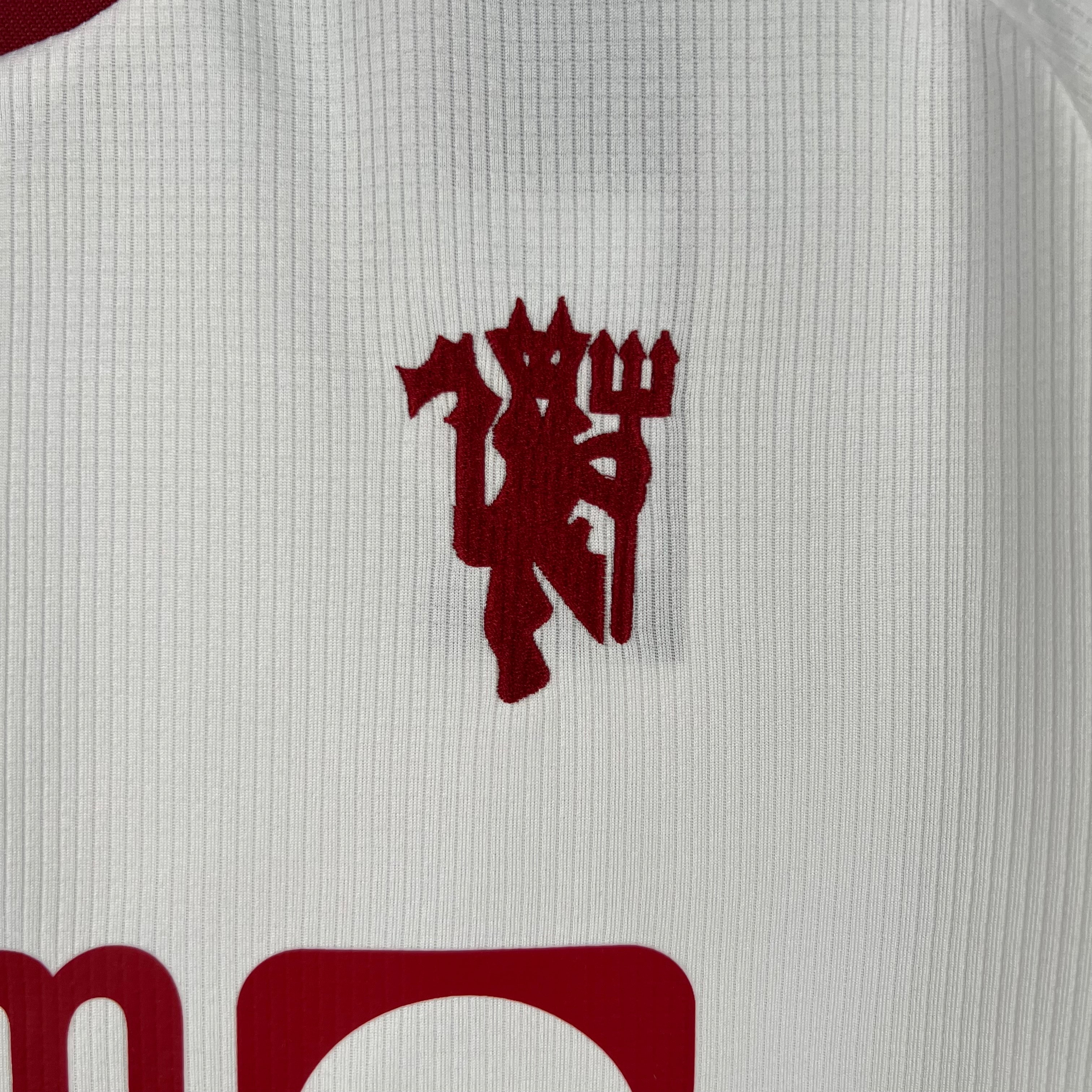 CAMISA DO MANCHESTER UNITED 23/24 TERCEIRO EQUIPAMENTO