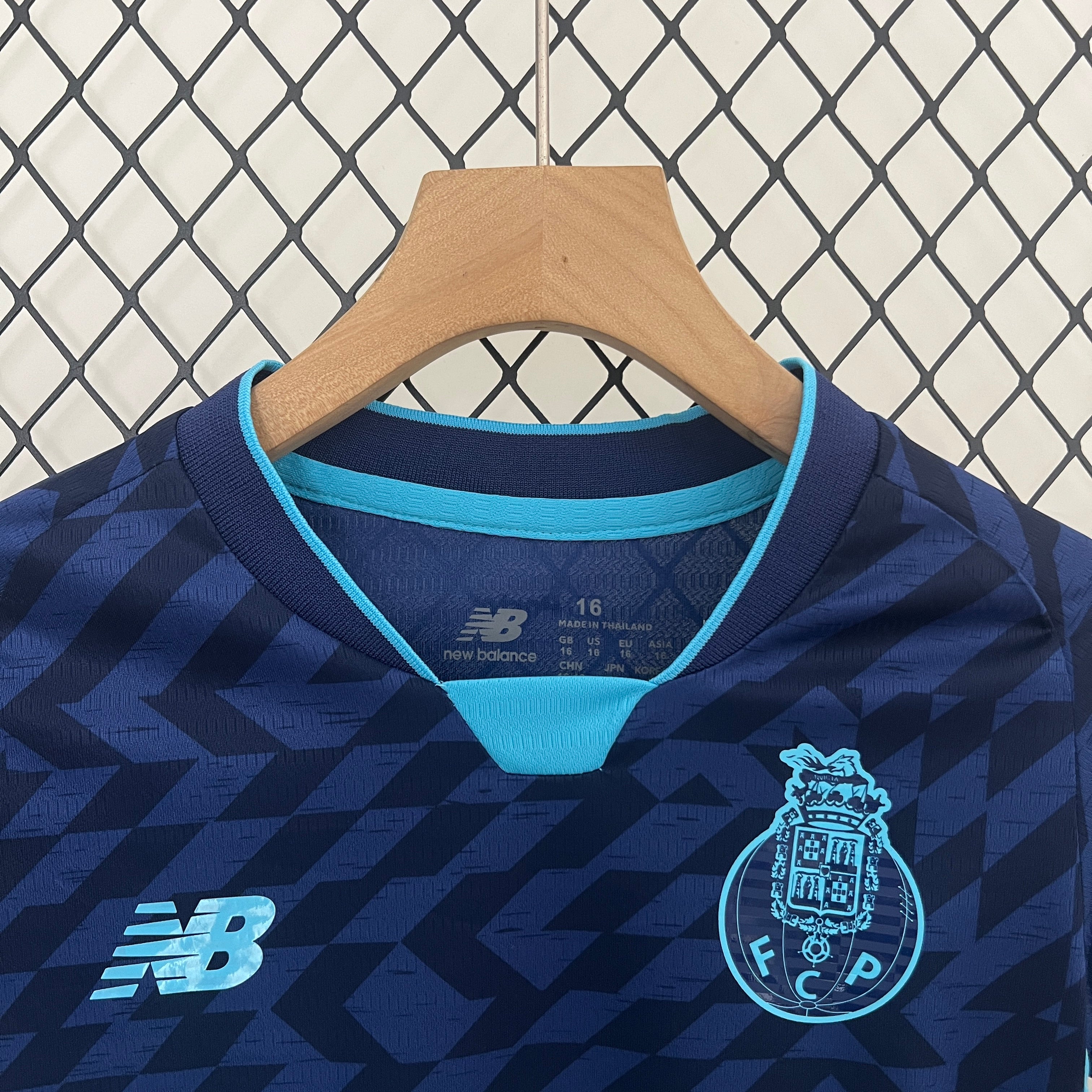 KIT INFANTIL DO PORTO 24/25 TERCEIRO EQUIPAMENTO