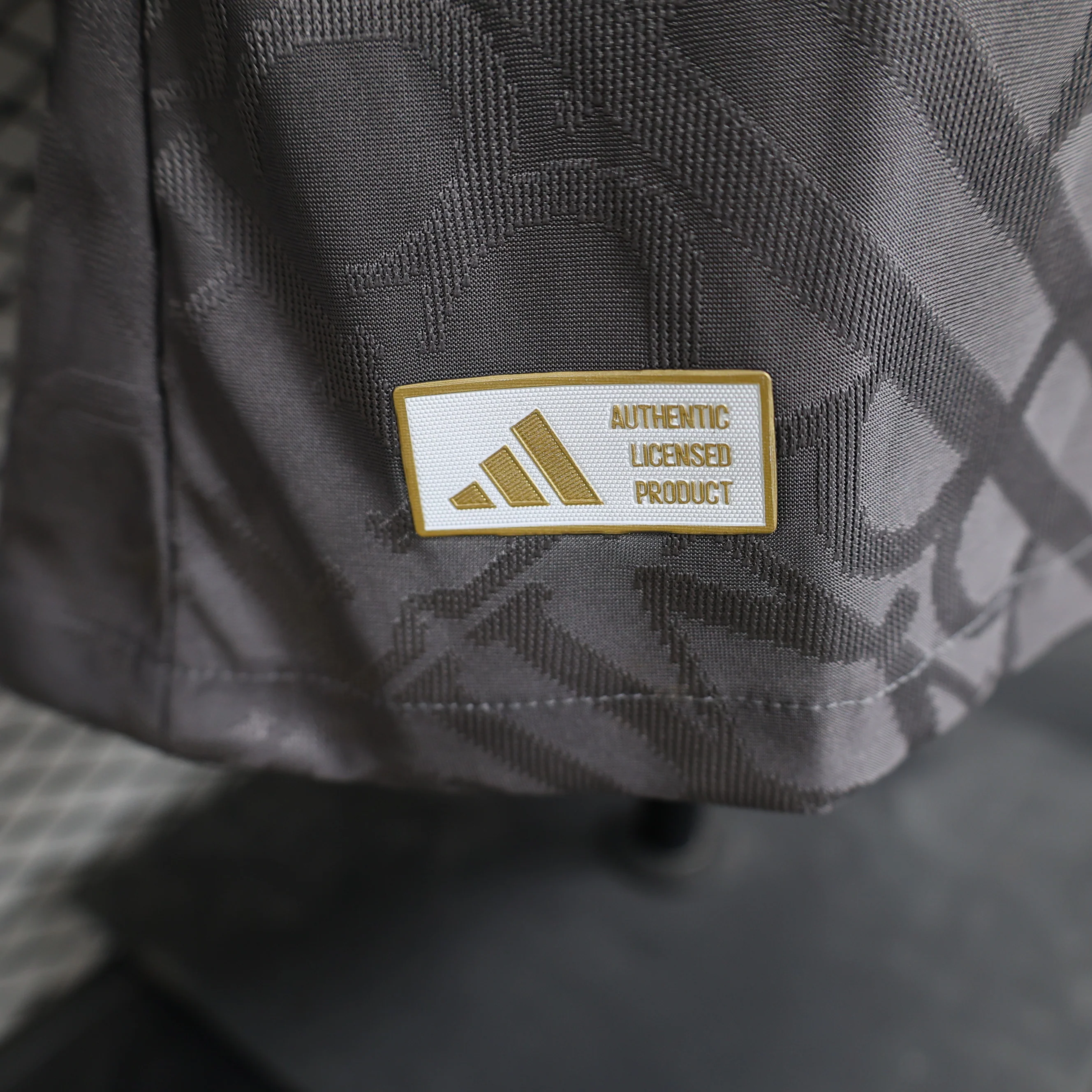 CAMISOLA VERSO PLAYER REAL MADRID 24/25 TERCEIRO EQUIPAMENTO