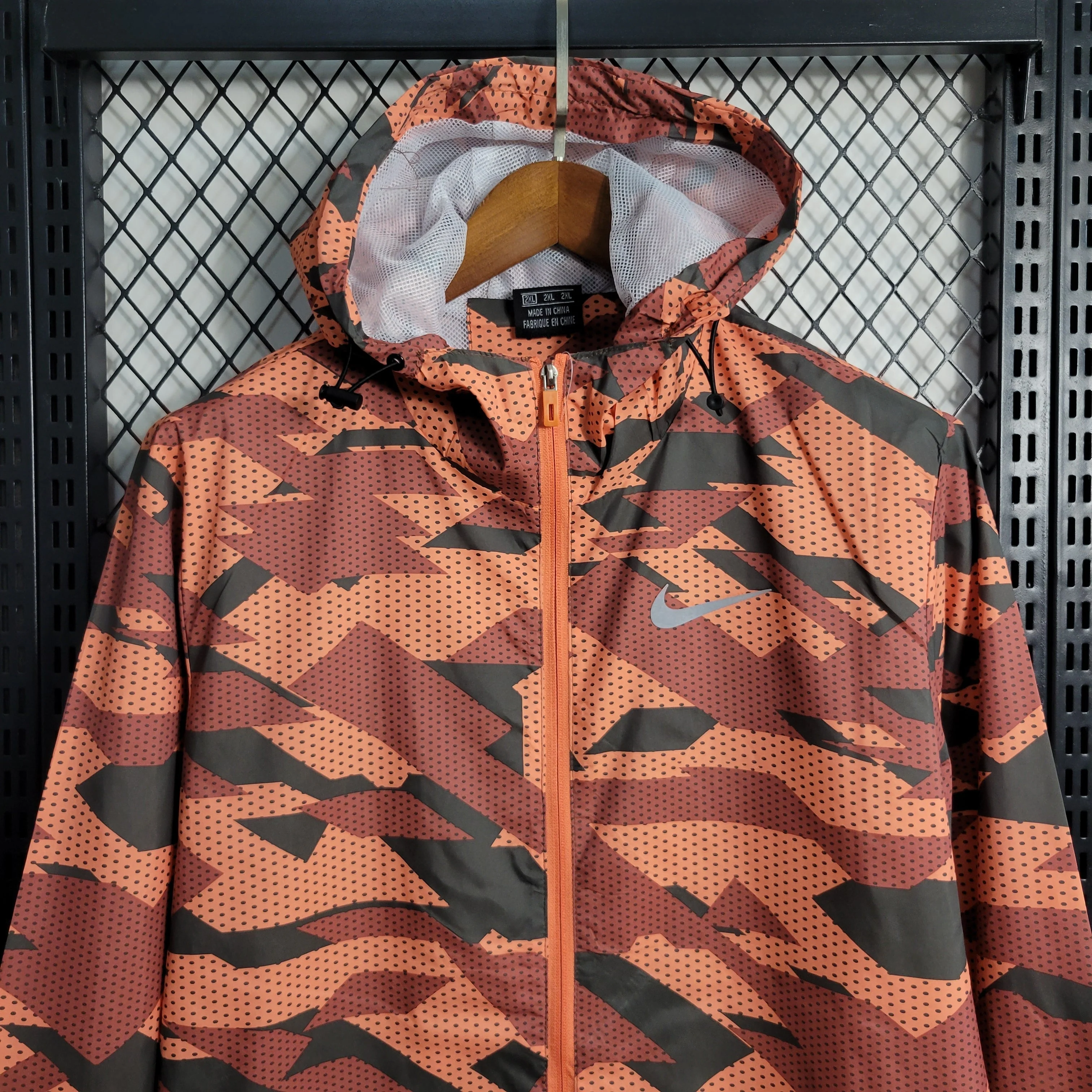 Jaqueta Corta Vento Nike Camuflada