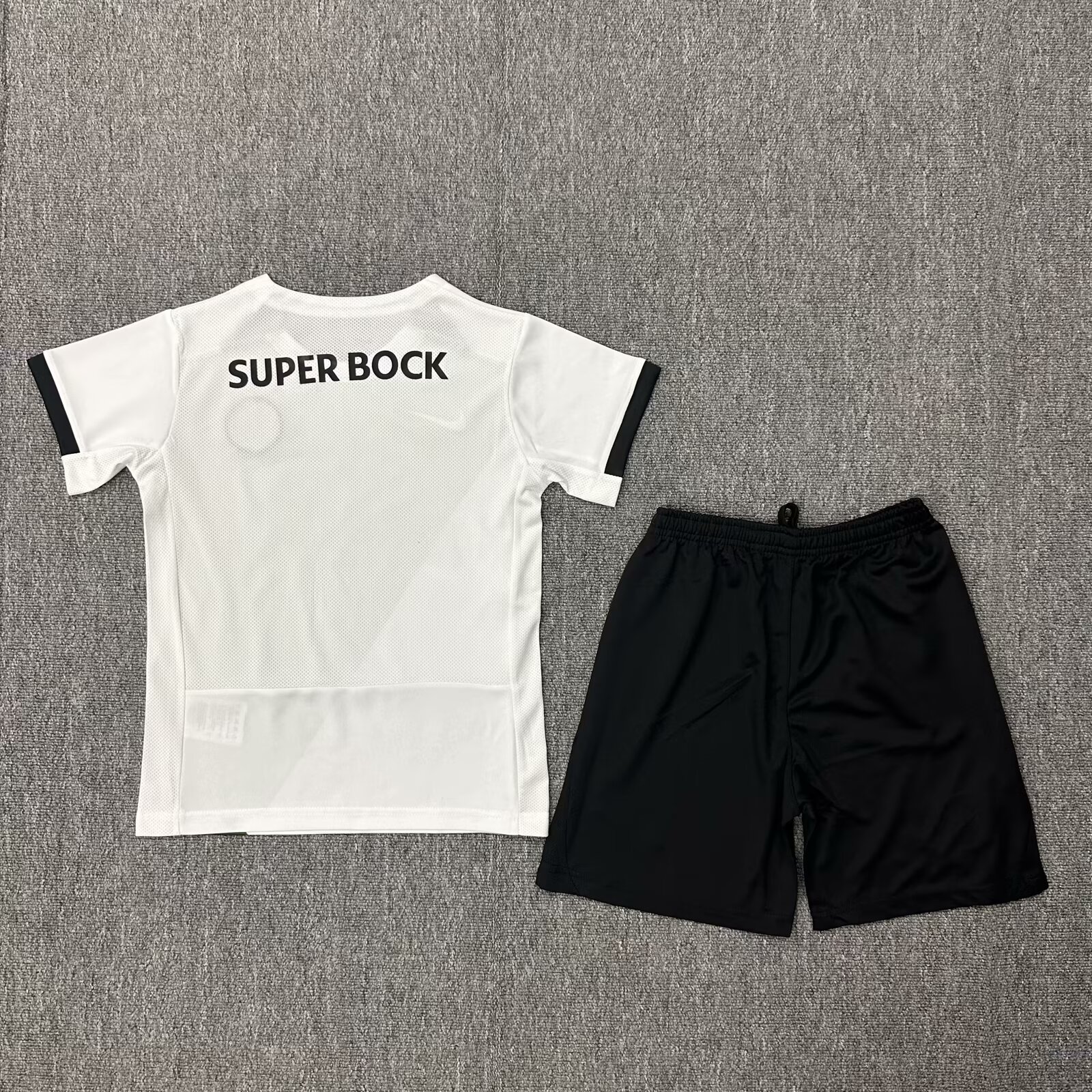 KIT INFANTIL DO SPORTING 24/25 PRINCIPAL