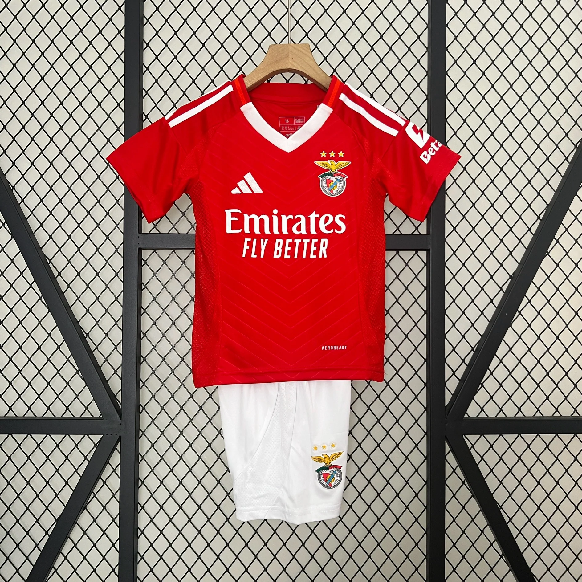 KIT INFANTIL DO BENFICA 24/25 PRINCIPAL