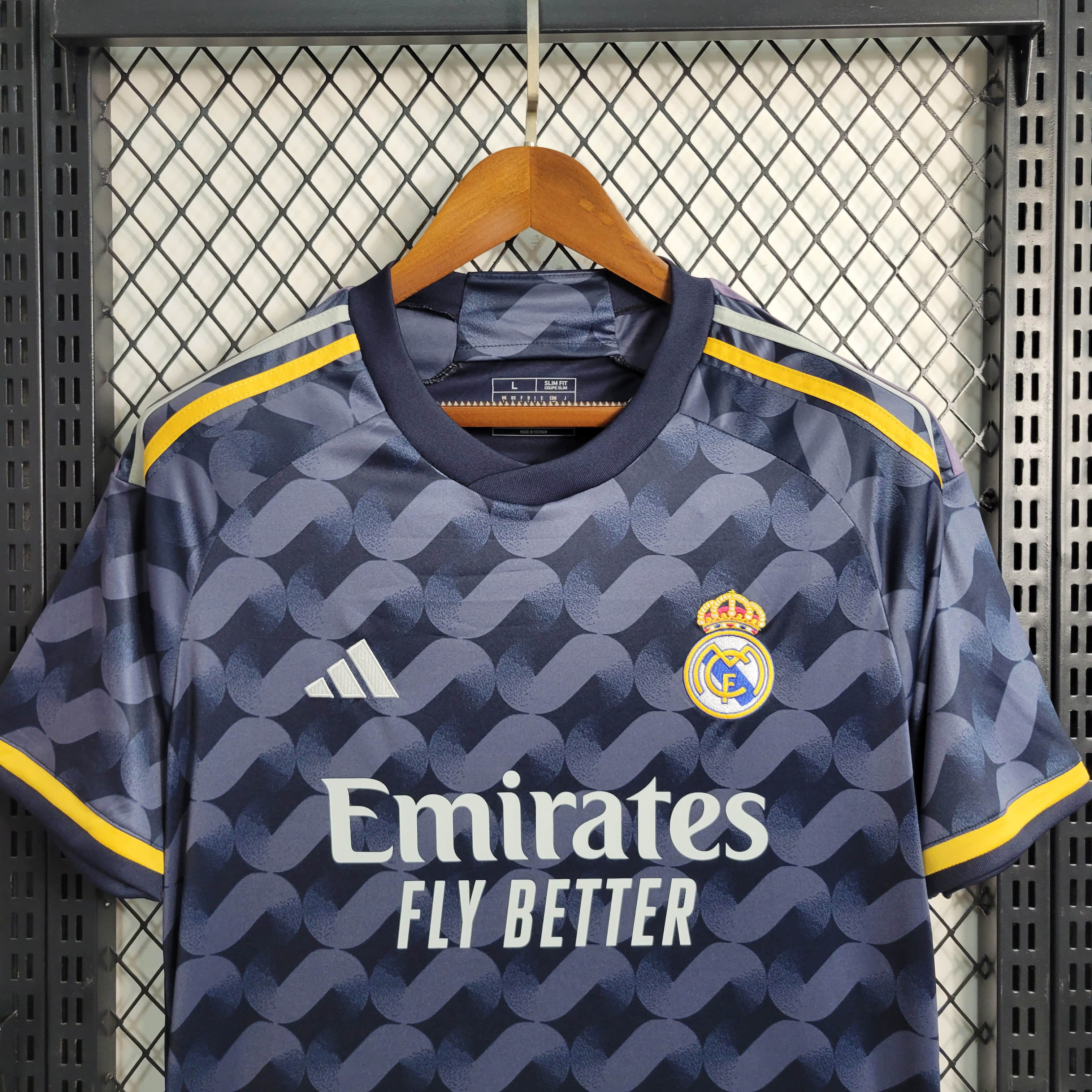 CAMISOLA REAL MADRID 23/24 ALTERNATIVA