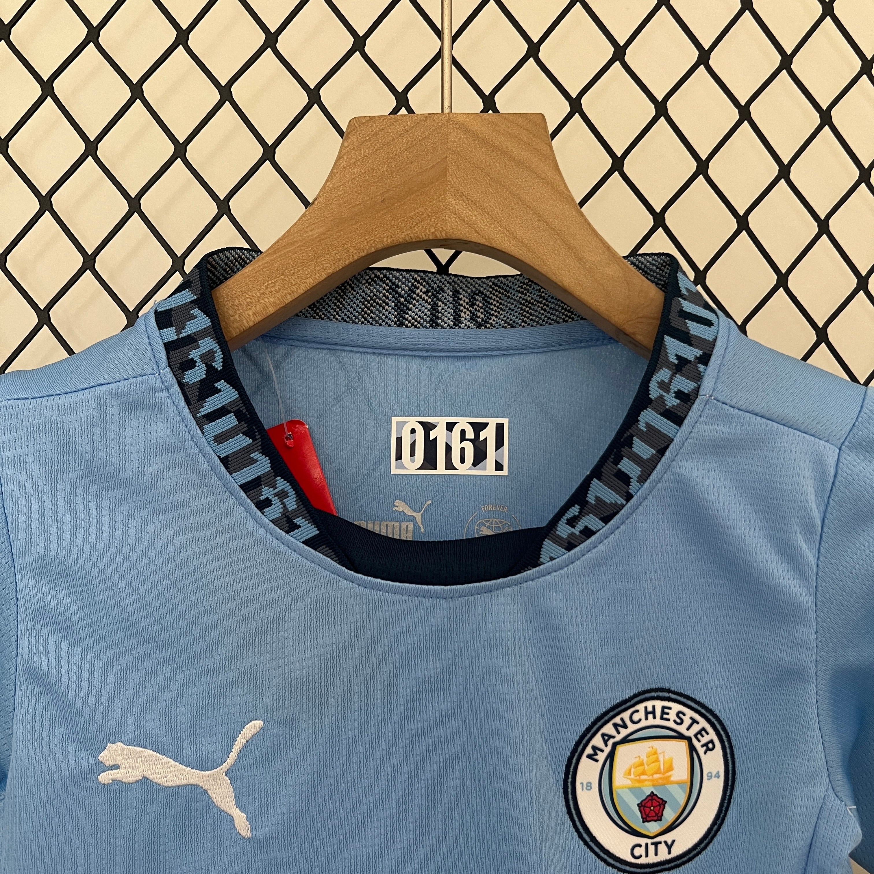 KIT INFANTIL DO MANCHESTER CITY 24/25 PRINCIPAL