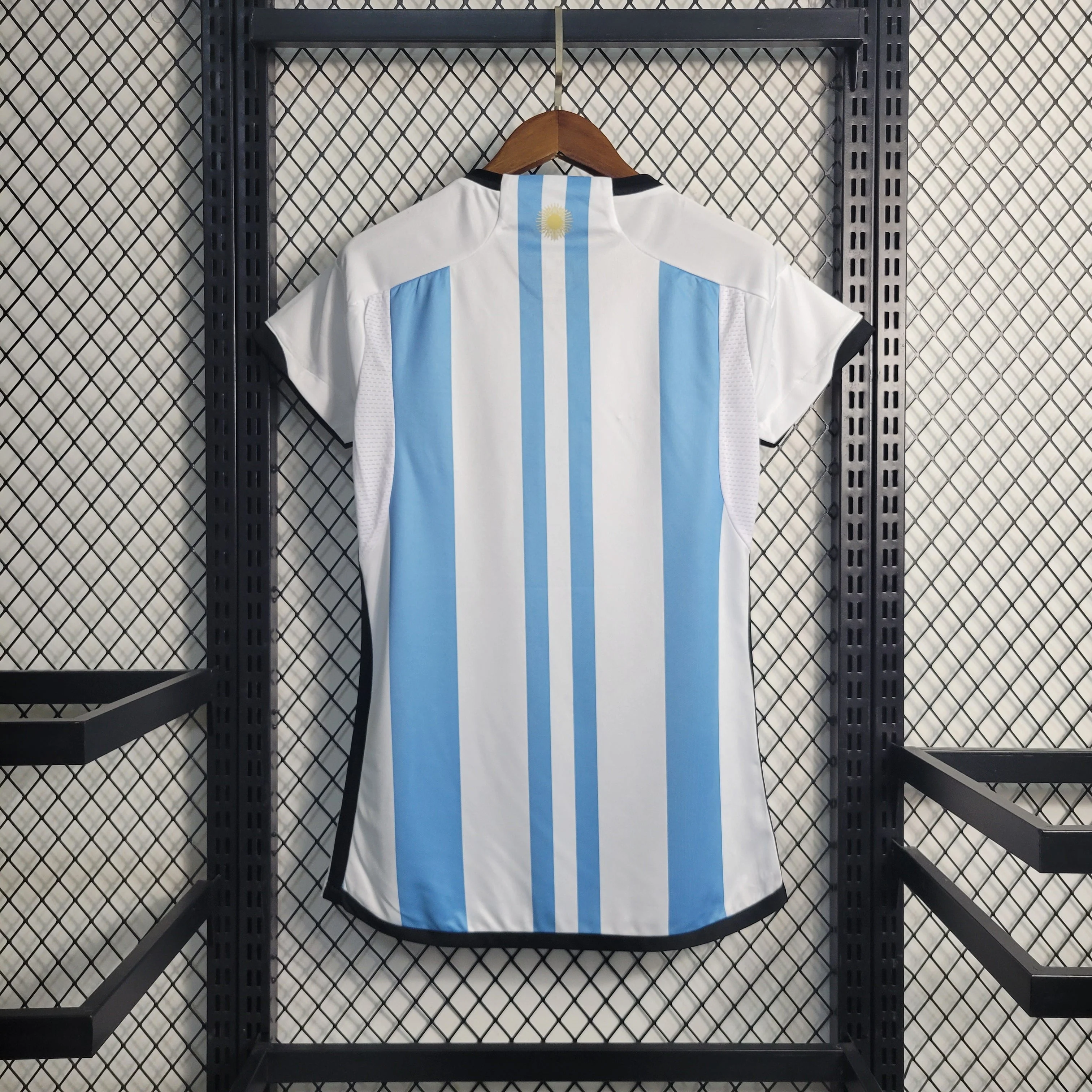 CAMISOLA FEMININA DA ARGENTINA 22/23 AZUL E BRANCO