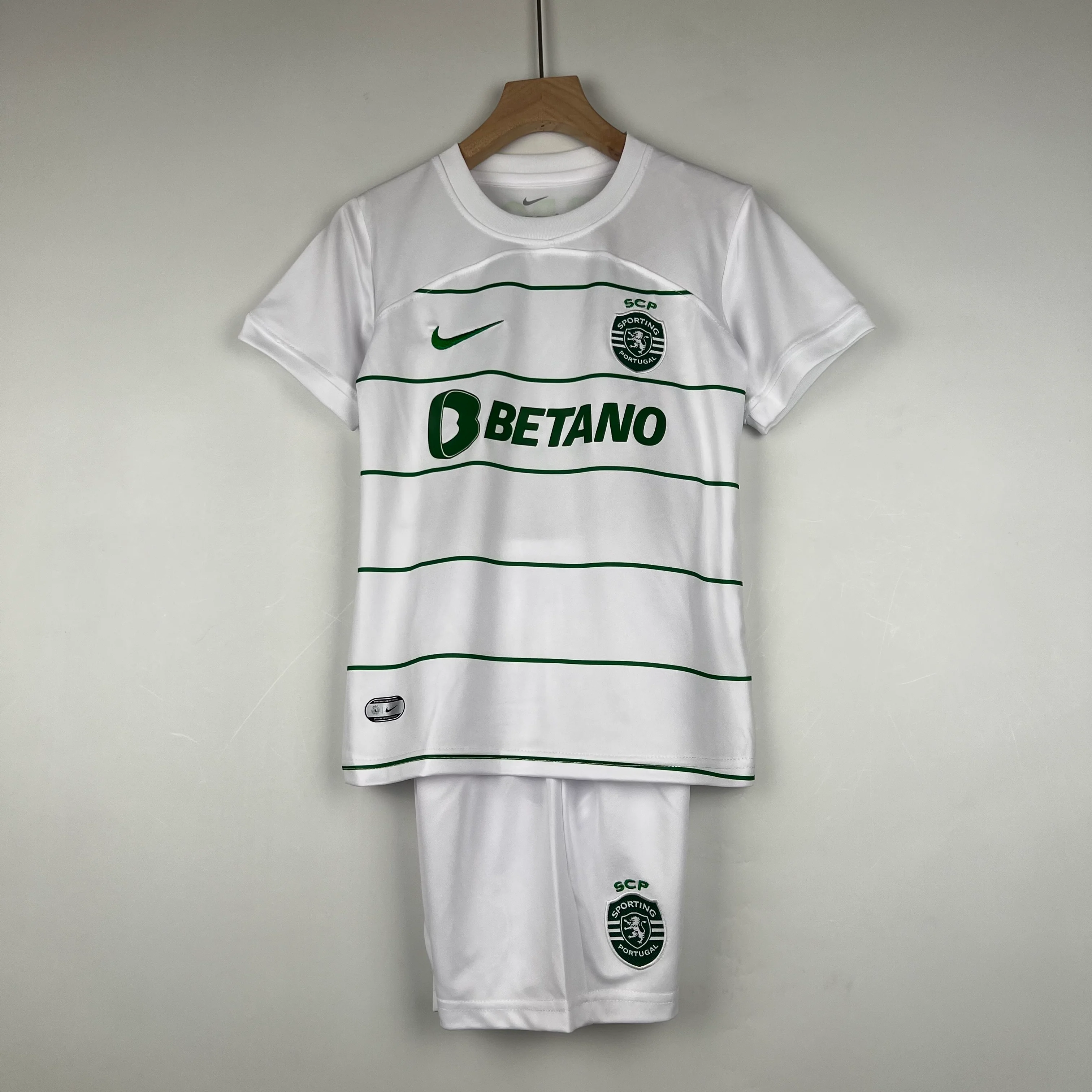KIT INFANTIL DO SPORTING 23/24 ALTERNATIVA