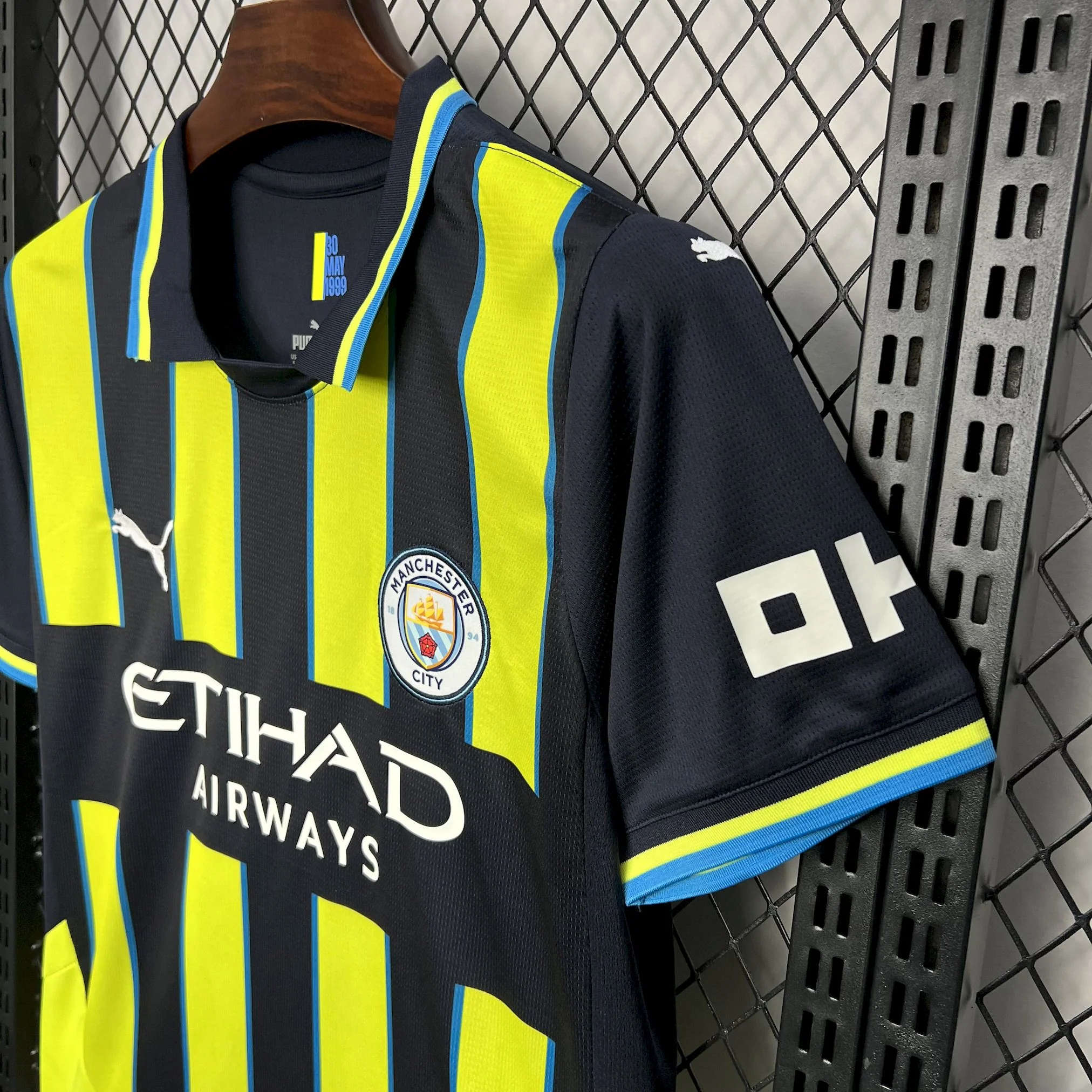CAMISA DO MANCHESTER CITY 24/25 ALTERNATIVA