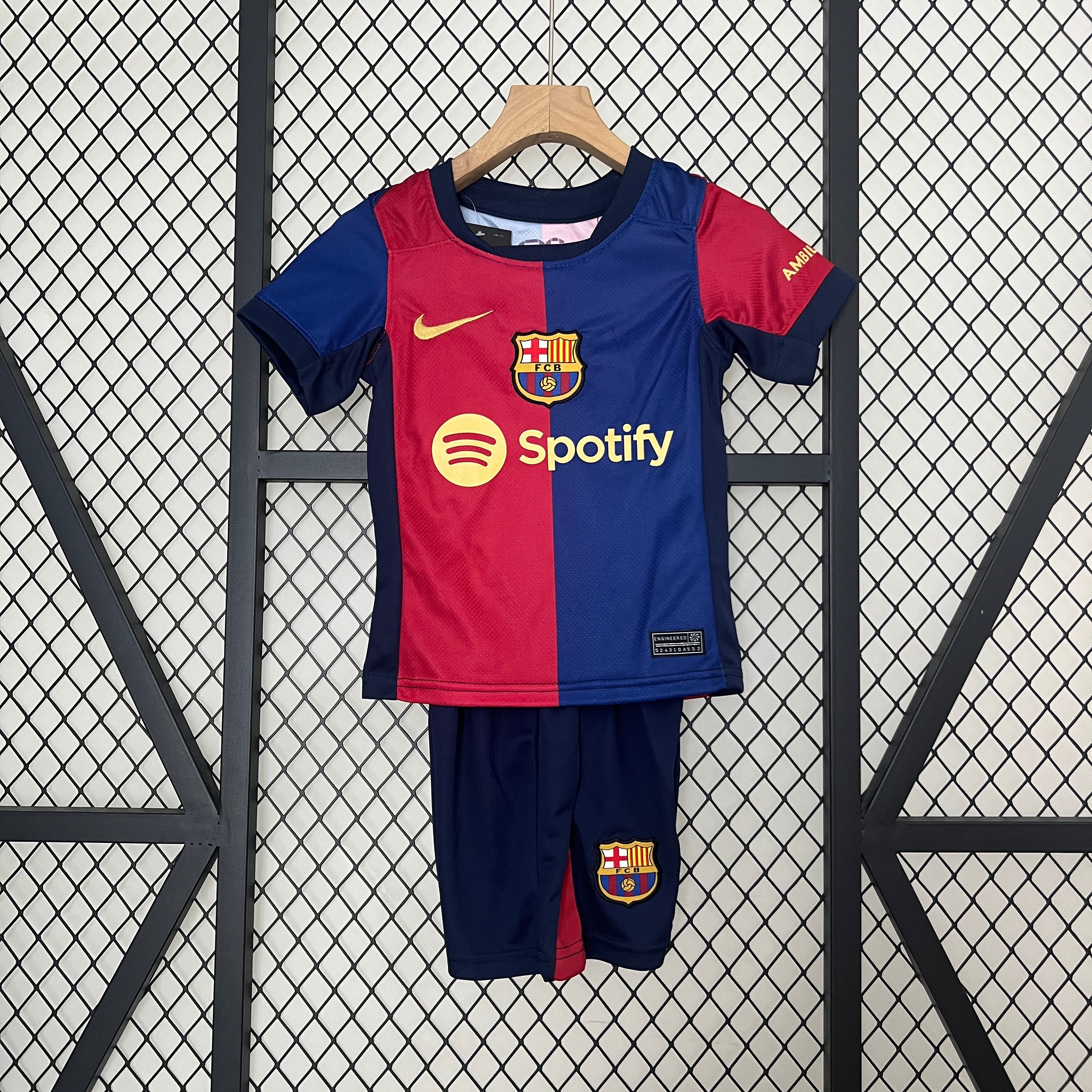 KIT INFANTIL DO BARCELONA 24/25 PRINCIPAL