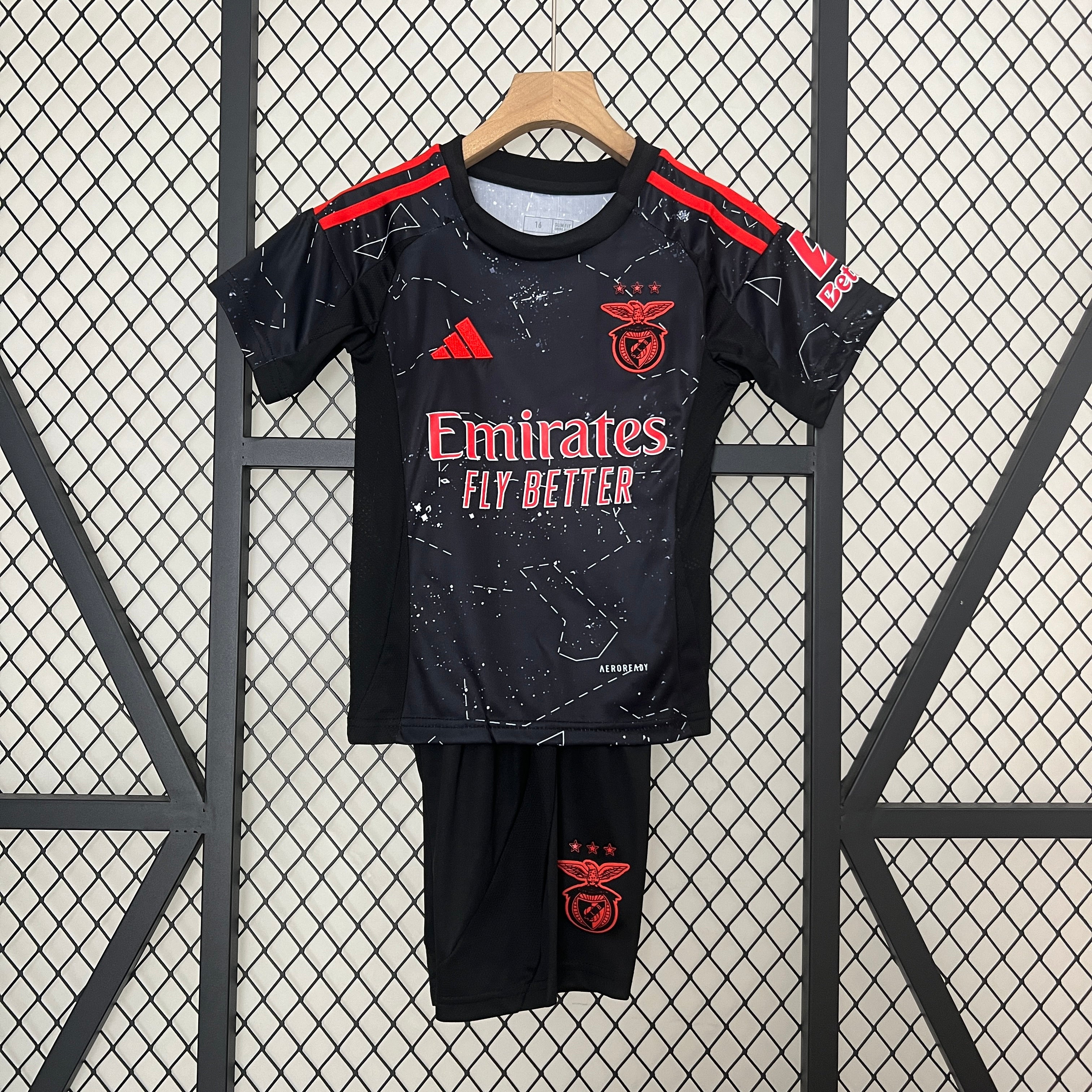 KIT INFANTIL DO BENFICA 24/25 ALTERNATIVO