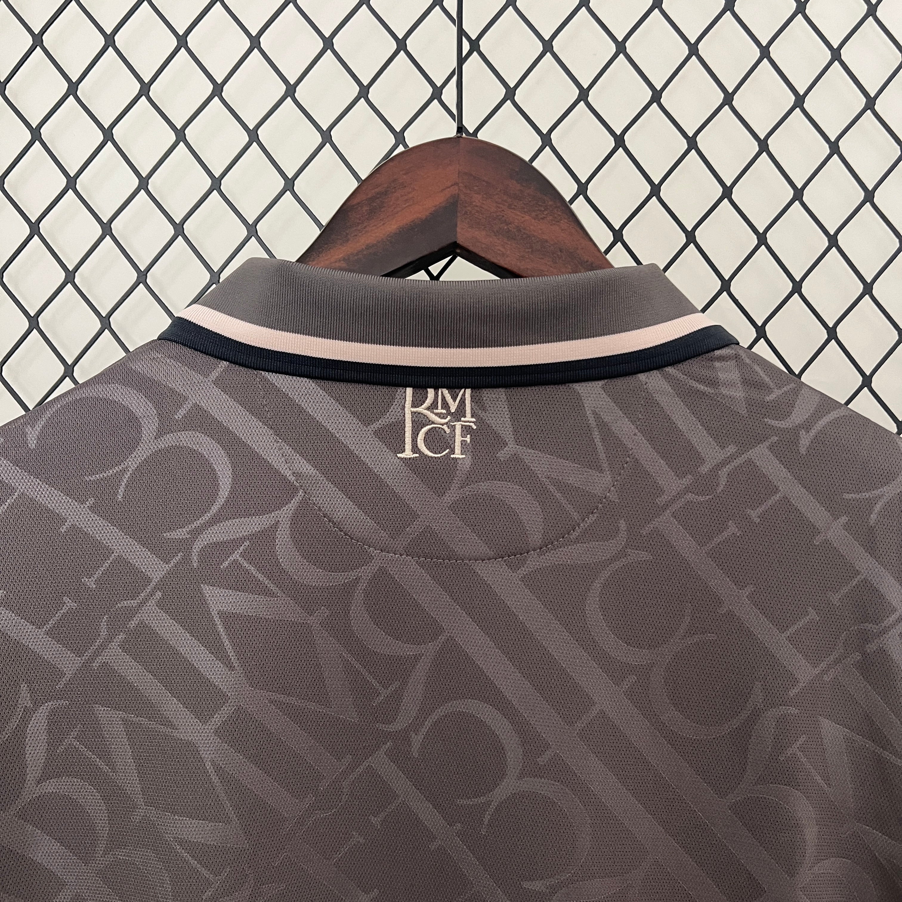 CAMISOLA REAL MADRID 24/25 TERCEIRO EQUIPAMENTO