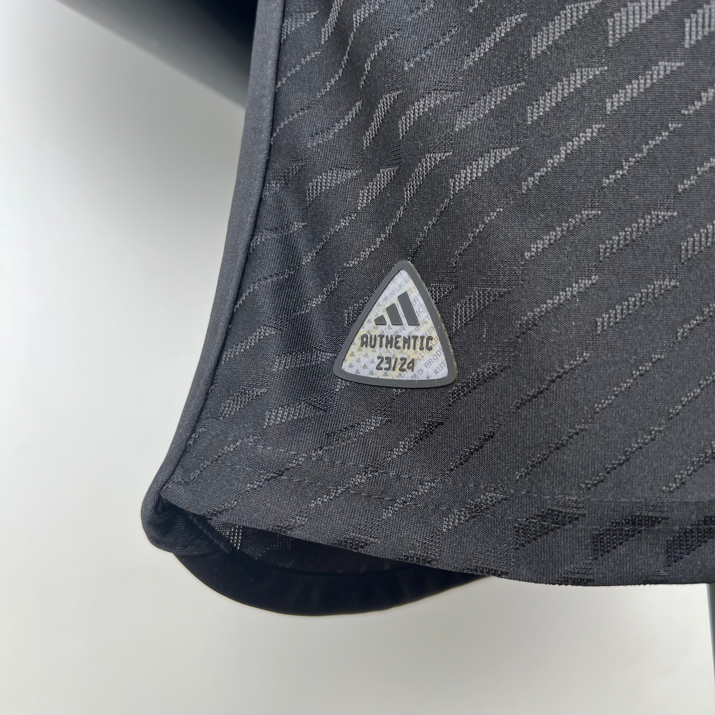 CAMISOLA VERSO PLAYER REAL MADRID 23/24 TERCEIRO EQUIPAMENTO