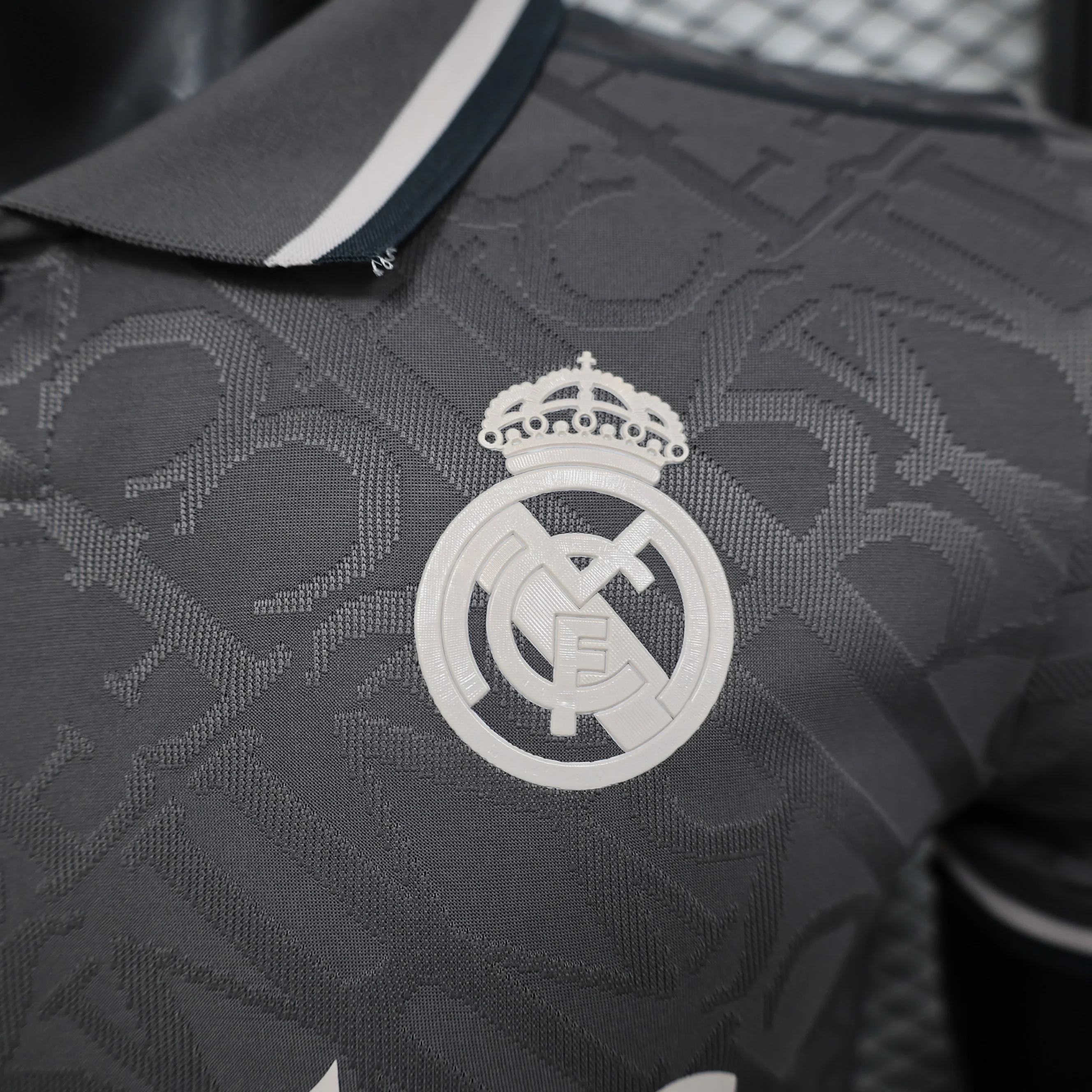 CAMISOLA VERSO PLAYER REAL MADRID 24/25 TERCEIRO EQUIPAMENTO