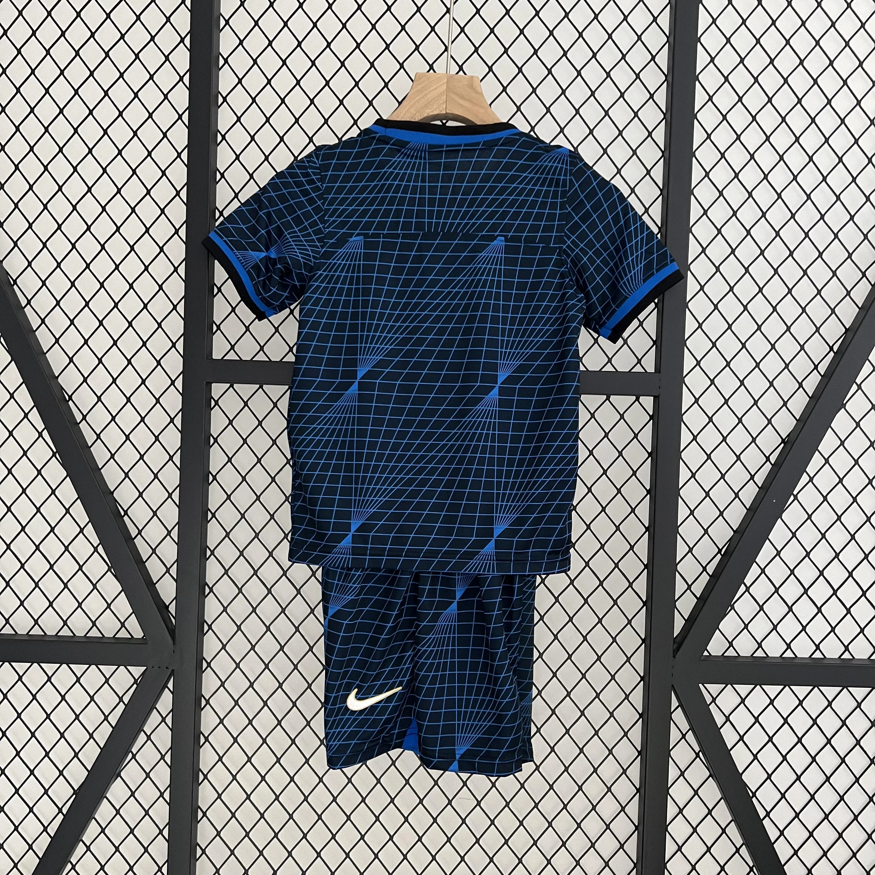KIT INFANTIL DO CHELSEA 23/24 ALTERNATIVA