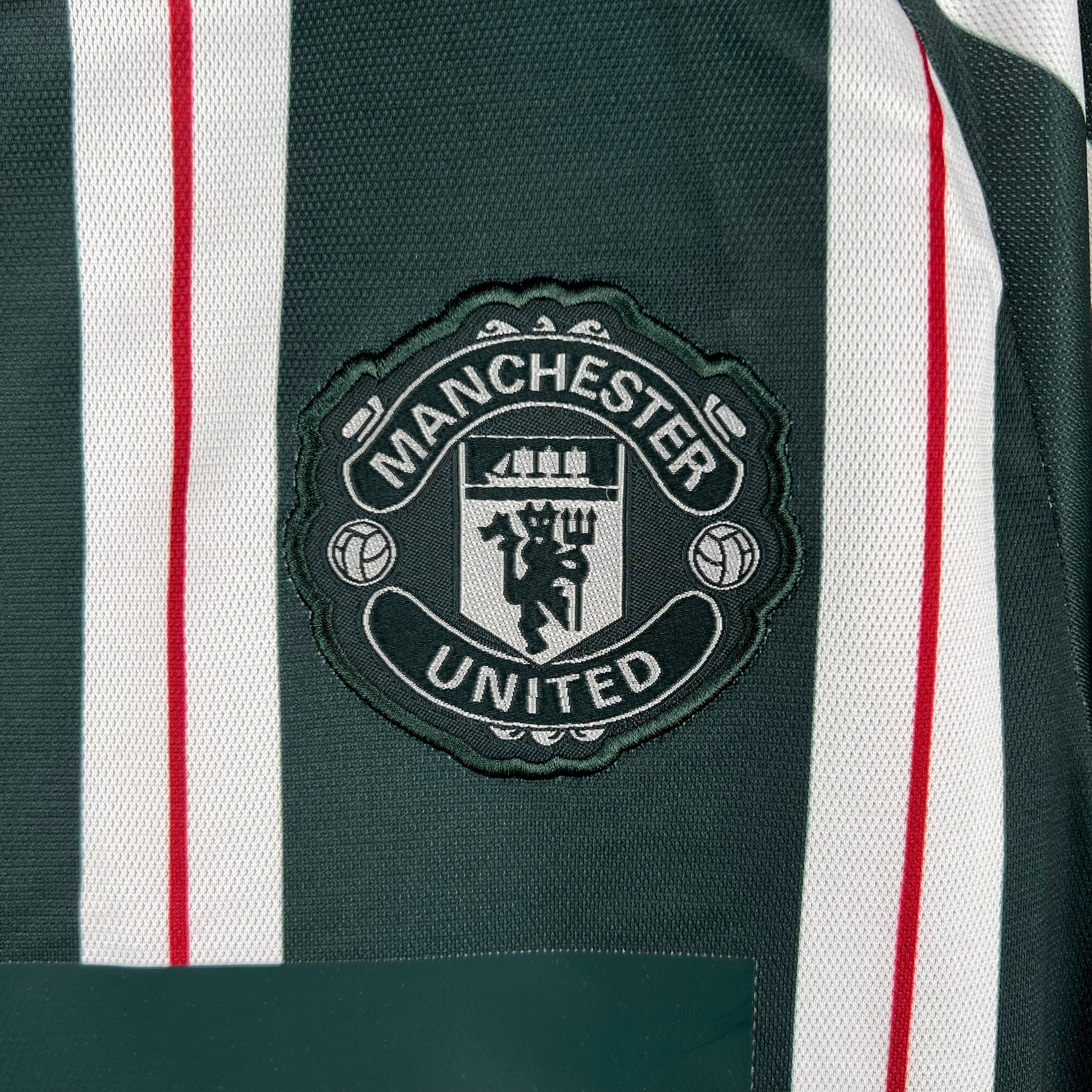 CAMISA DO MANCHESTER UNITED 23/24 ALTERNATIVA
