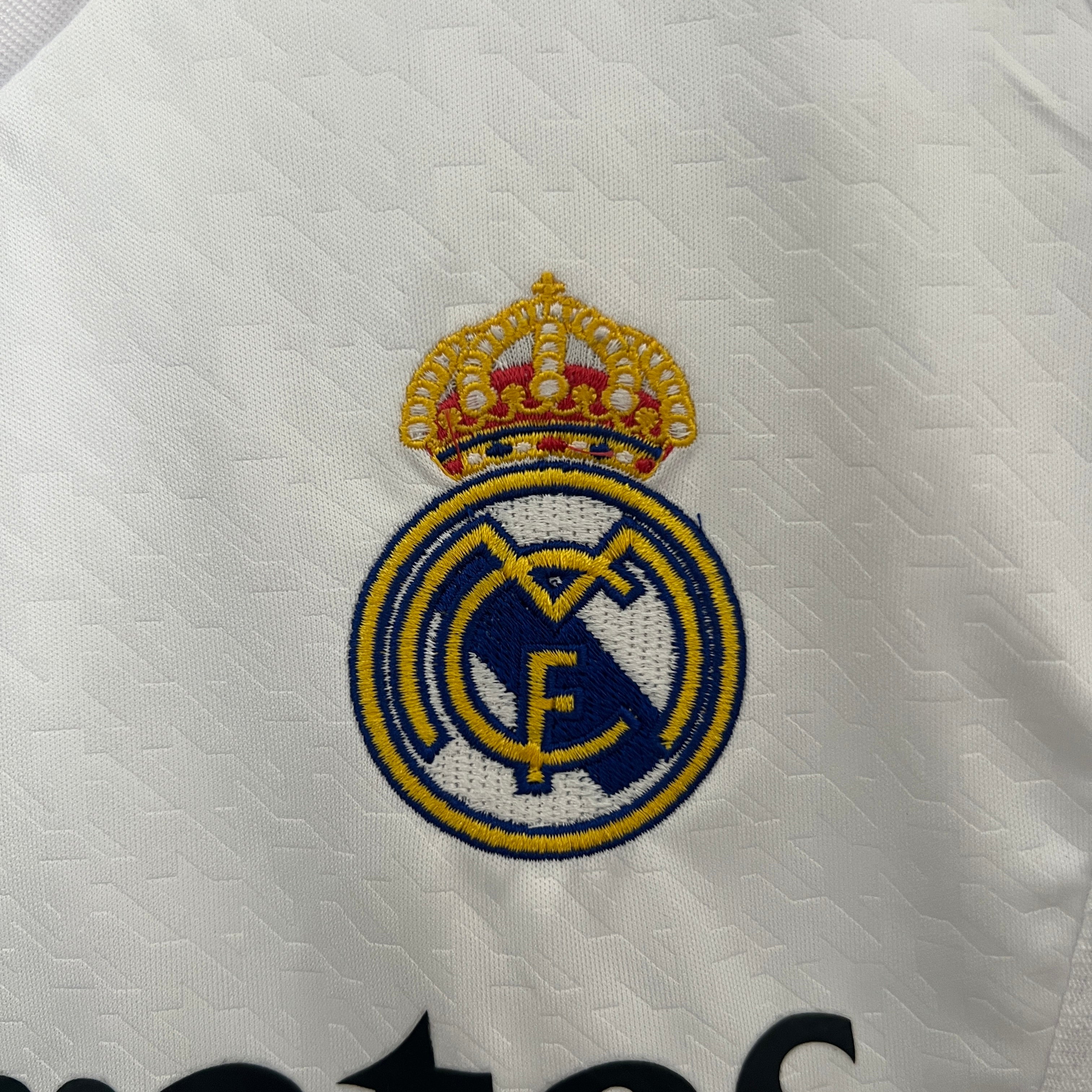 KIT INFANTIL DO REAL MADRID 24/25 PRINCIPAL