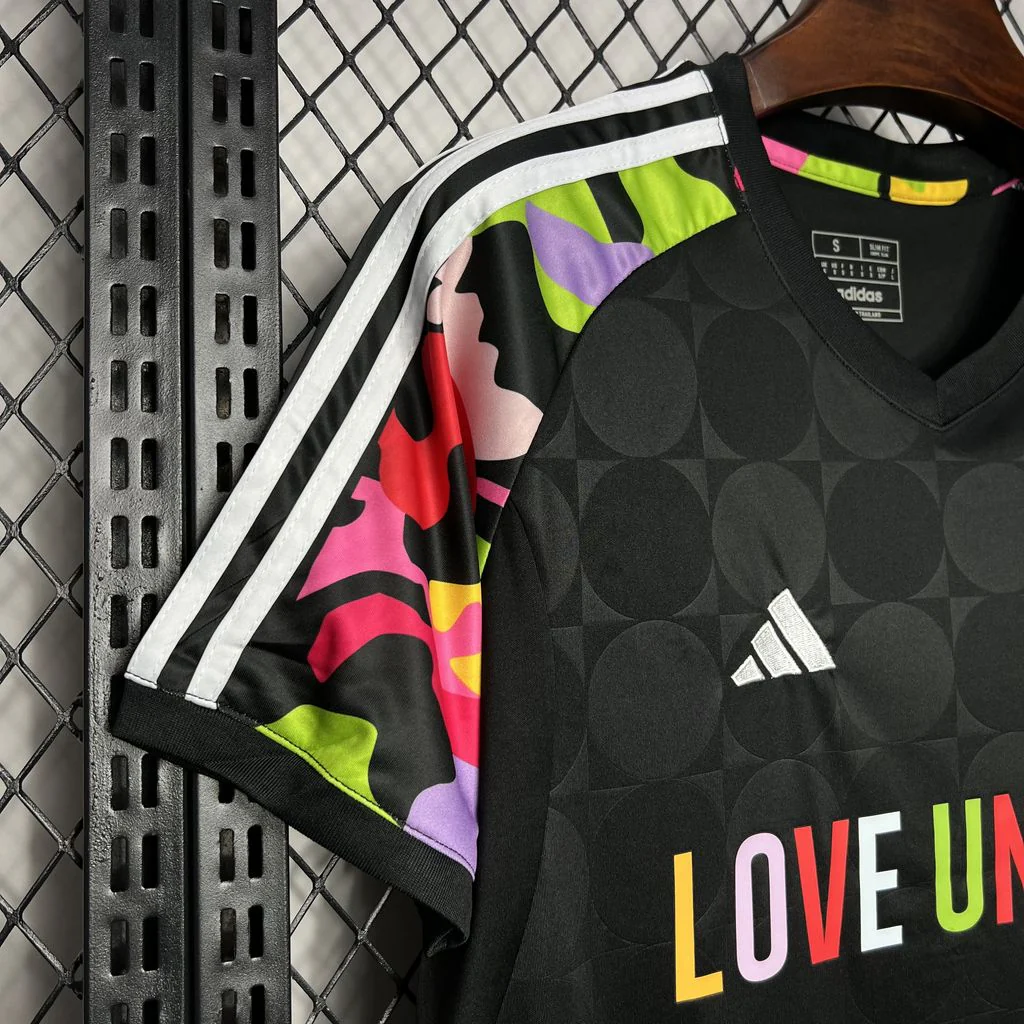 CAMISA DO MANCHESTER UNITED 24/25 PR JOGO