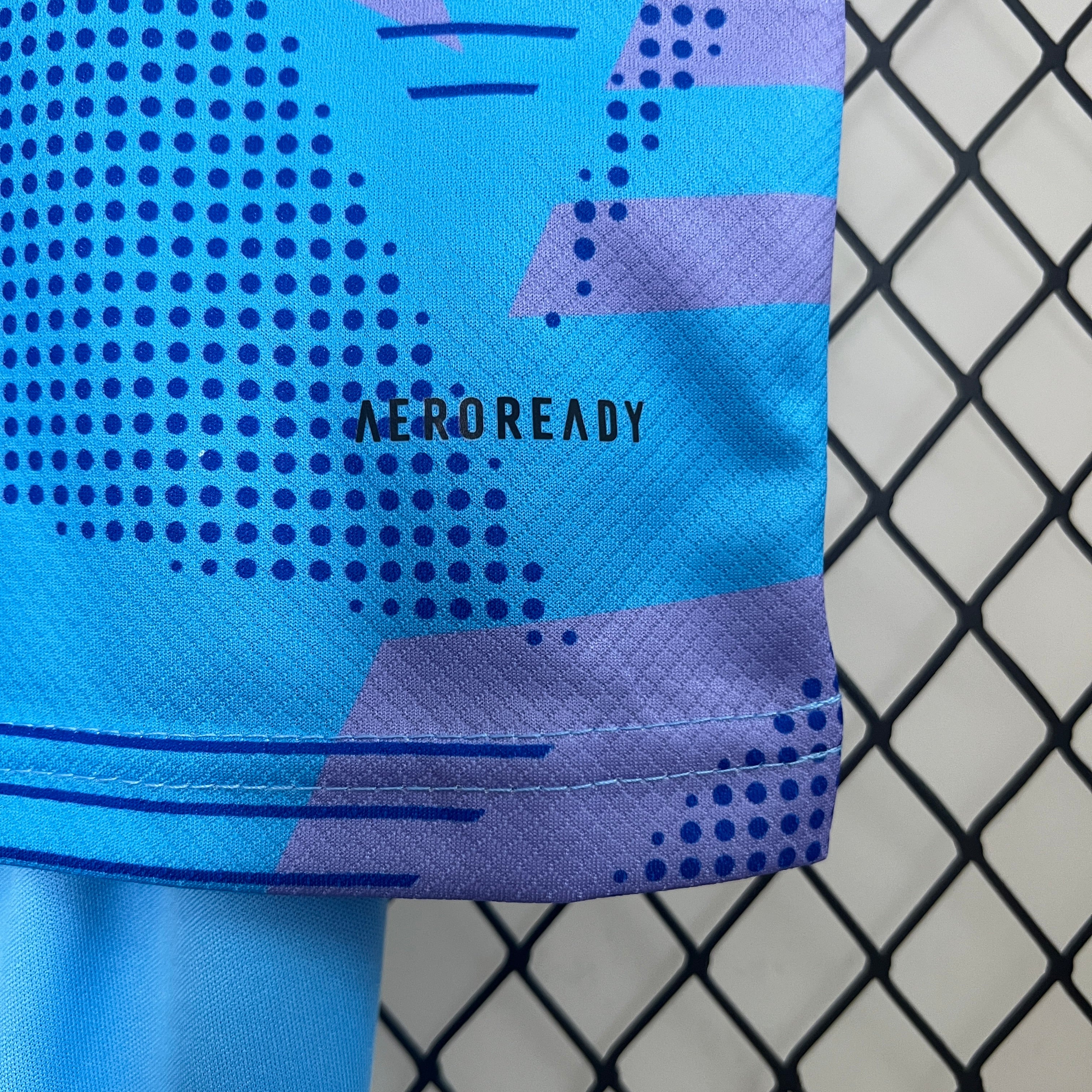 KIT INFANTIL DO REAL MADRID 24/25 GOLEIRO