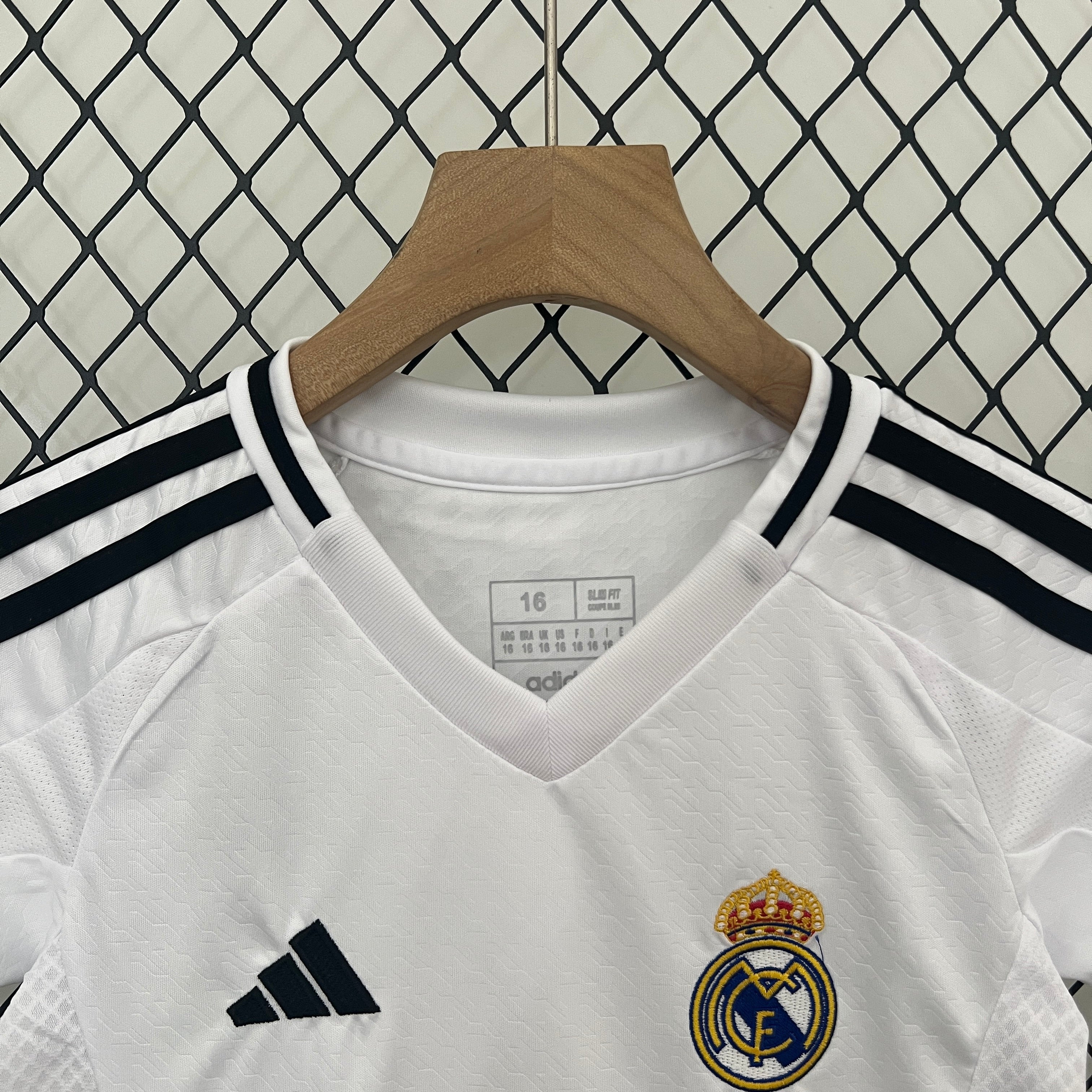 KIT INFANTIL DO REAL MADRID 24/25 PRINCIPAL