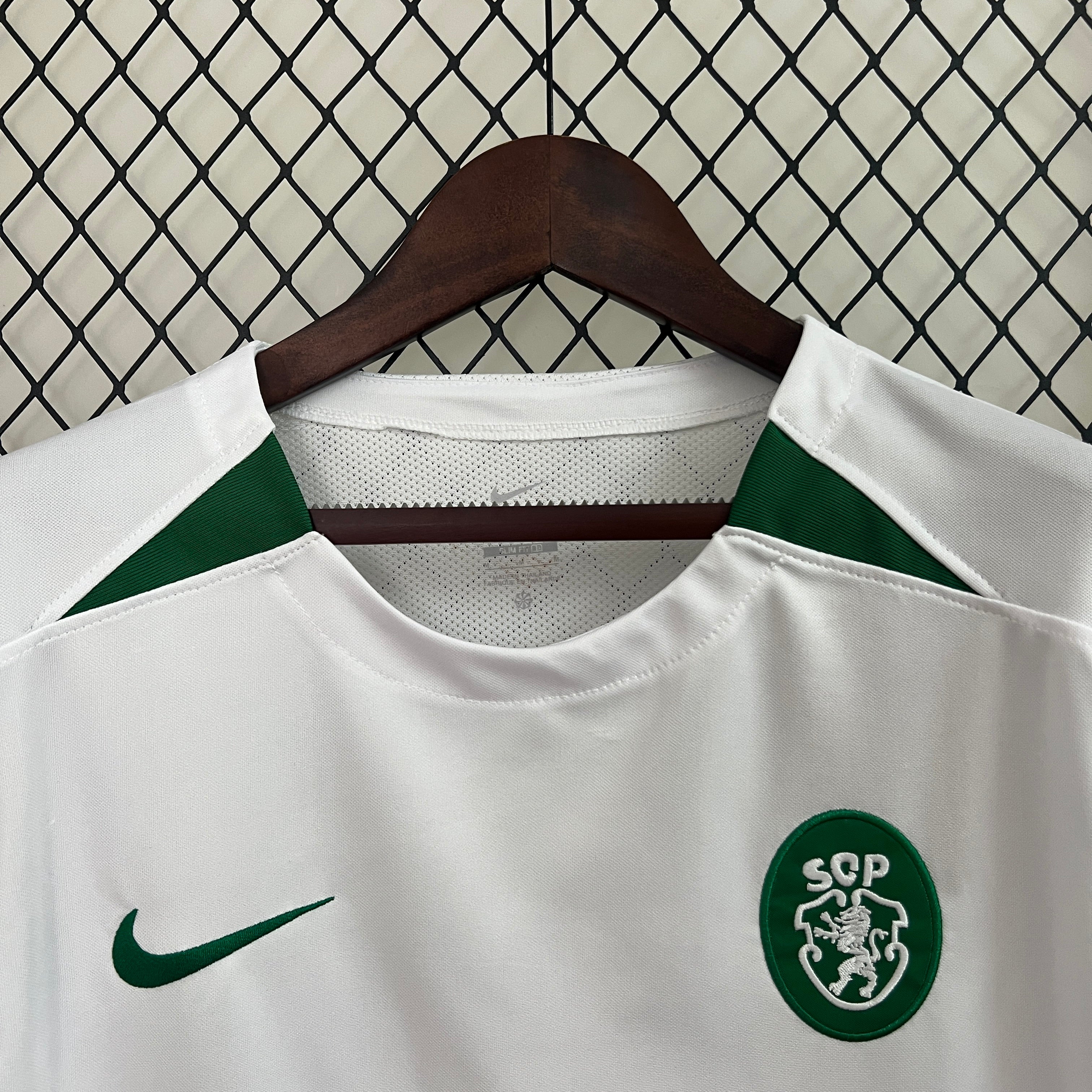 CAMISOLA DO SPORTING 24/25 ALTERNATIVA
