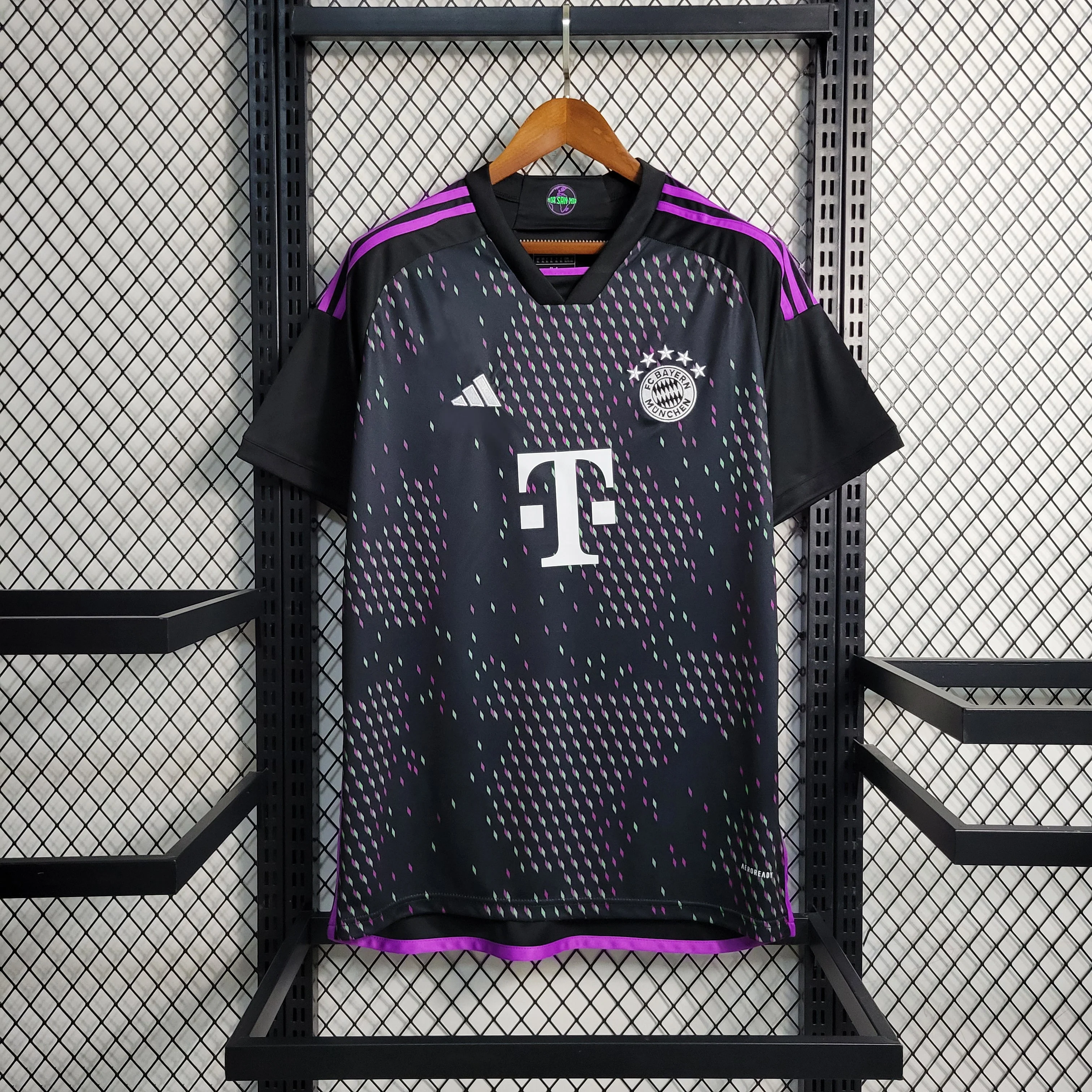 CAMISOLA DO BAYERN MUNICH 24/25 PRETO