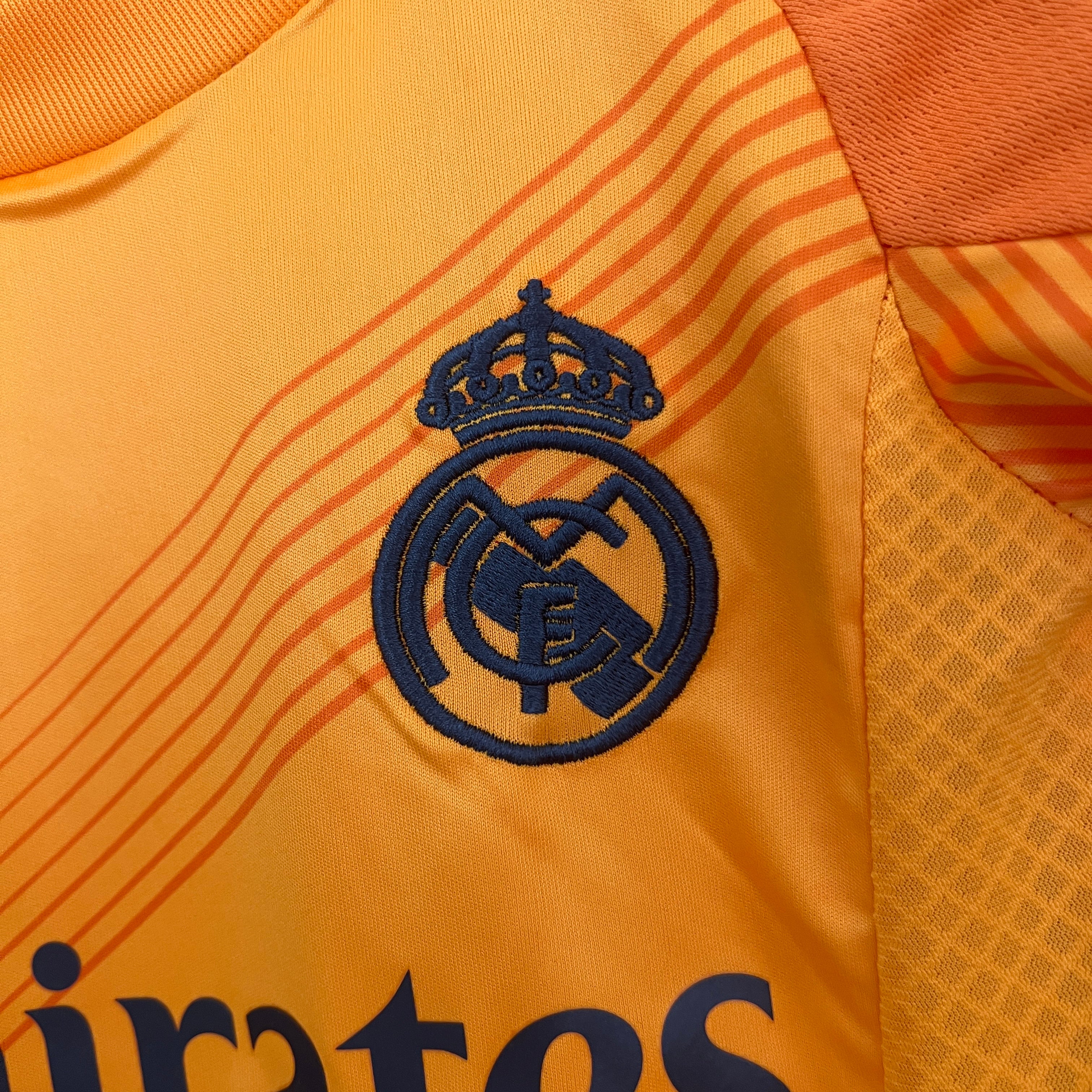 KIT INFANTIL DO REAL MADRID 24/25 ALTERNATIVO