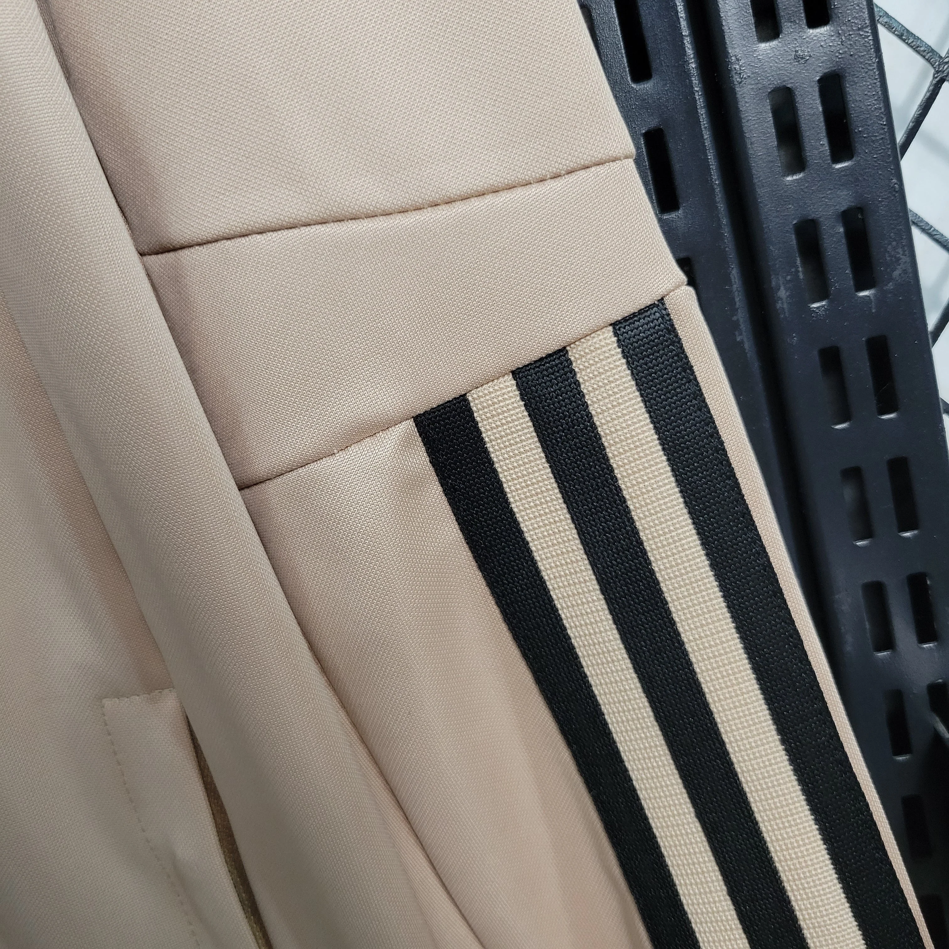 Jaqueta Corta Vento So Paulo Bege