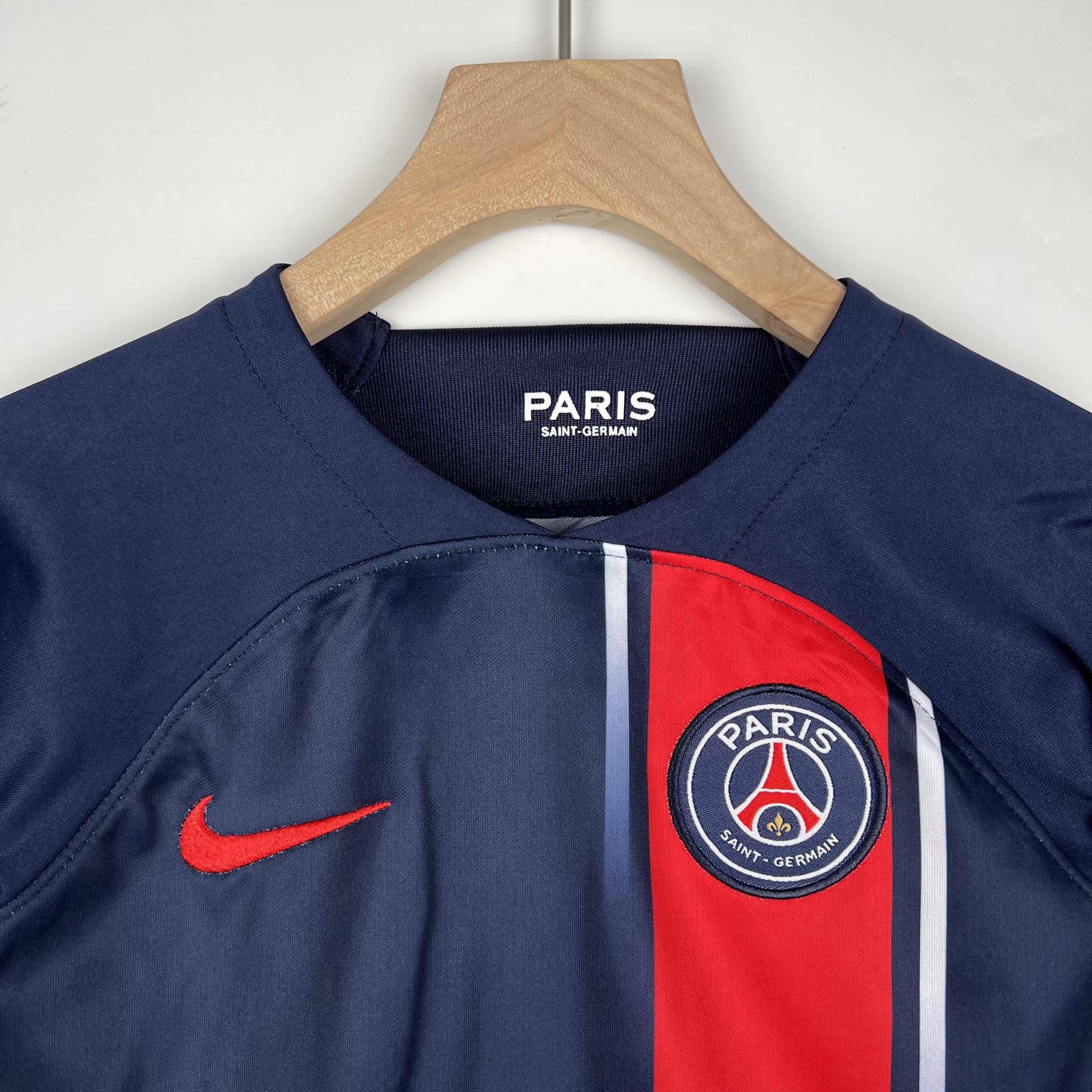 KIT INFANTIL DO PARIS SAINT-GERMAIN 23/24 PRINCIPAL