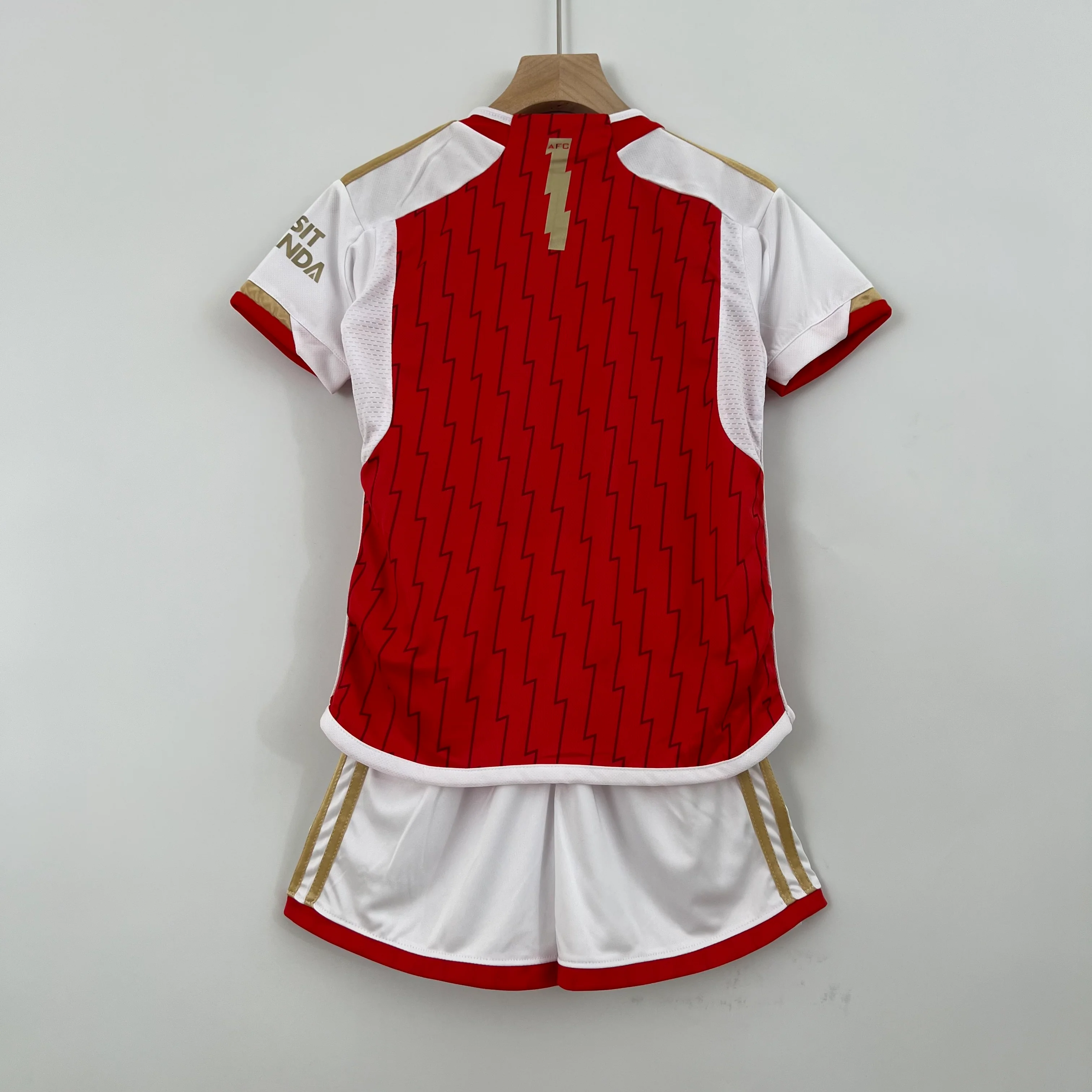 KIT INFANTIL DO ARSENAL 23/24 PRINCIPAL