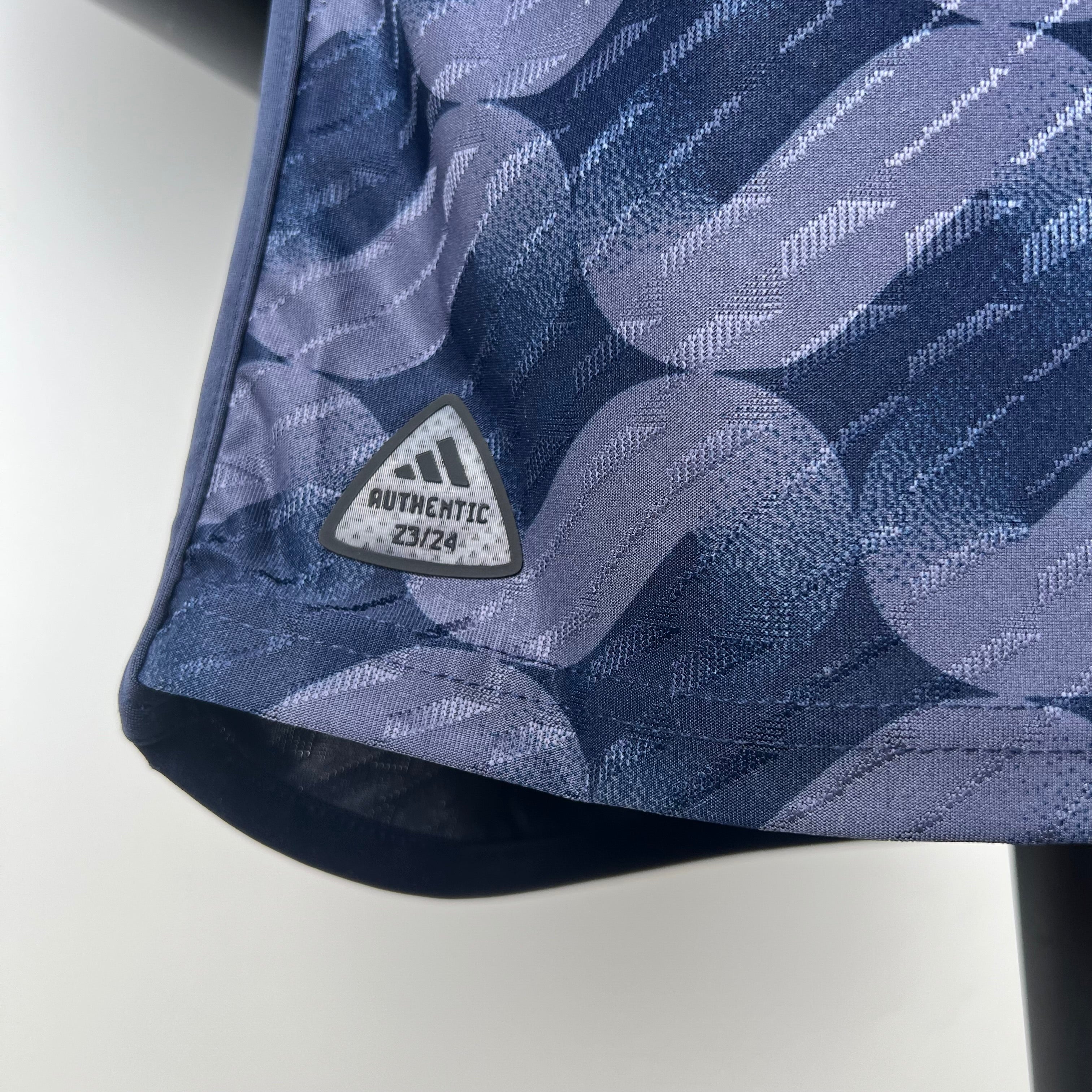 CAMISOLA VERSO PLAYER REAL MADRID 23/24 ALTERNATIVA