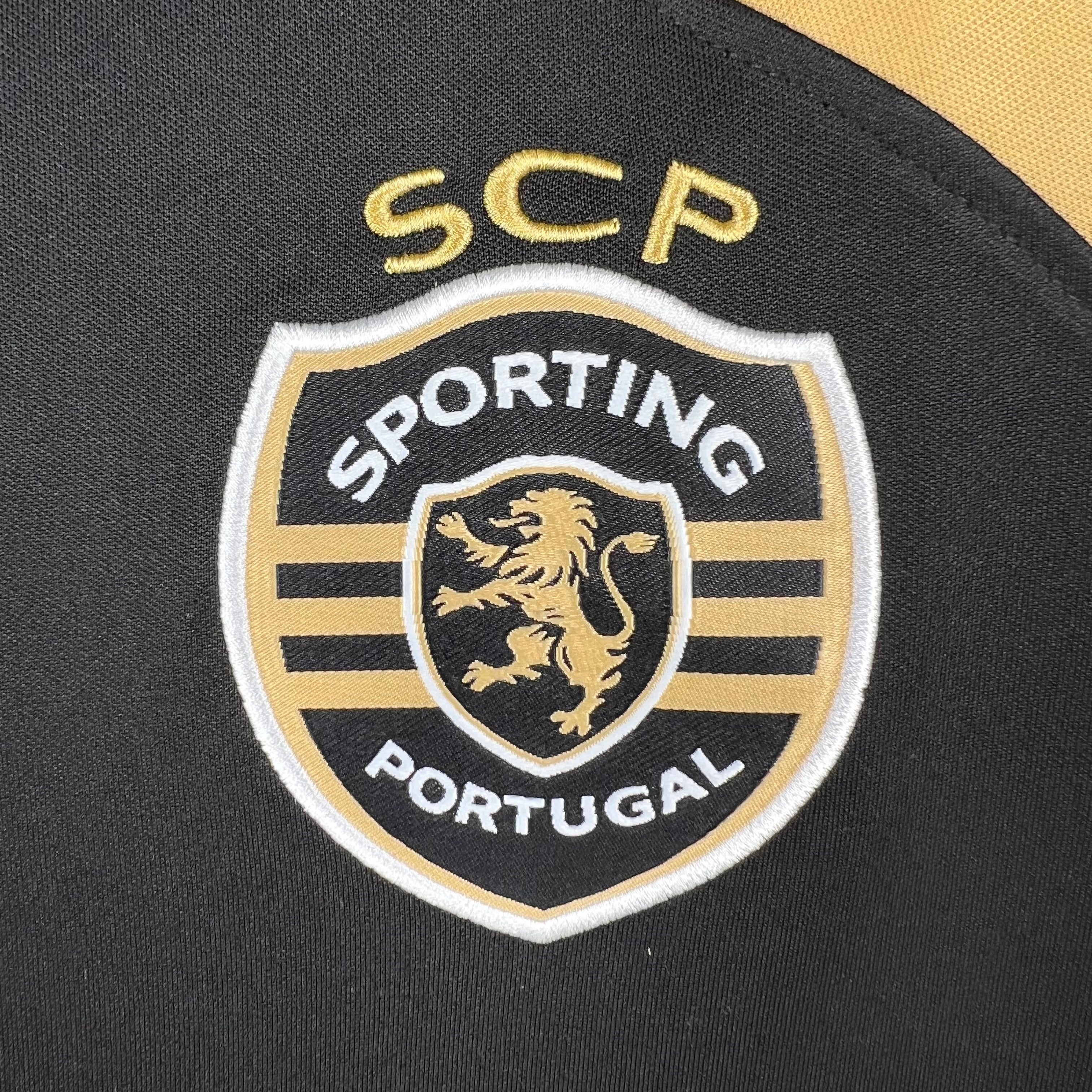 CAMISOLA DO SPORTING 23/24 HOMENAGEM CR7