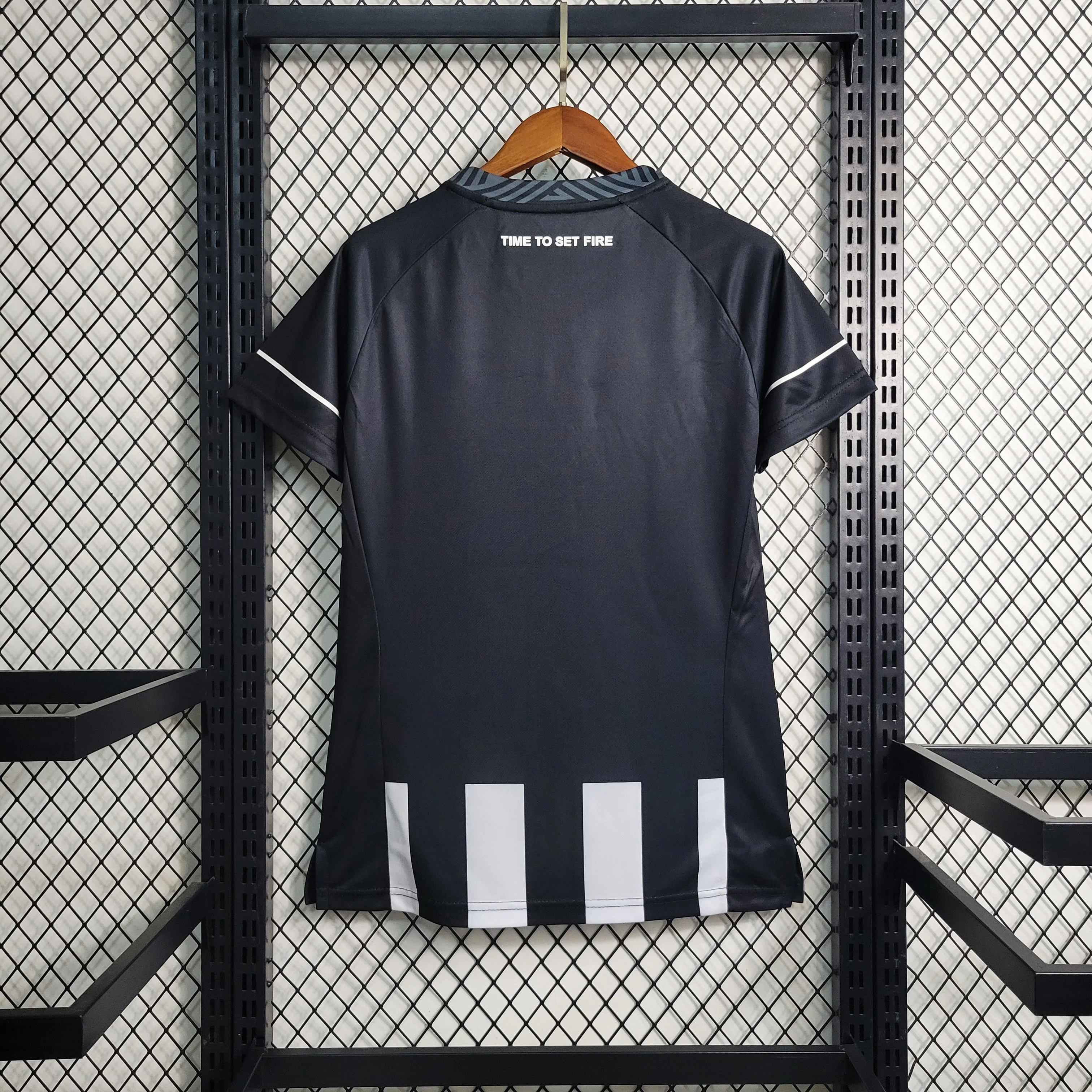 CAMISOLA FEMININA DO BOTAFOGO 23/24 PRETO E BRANCO