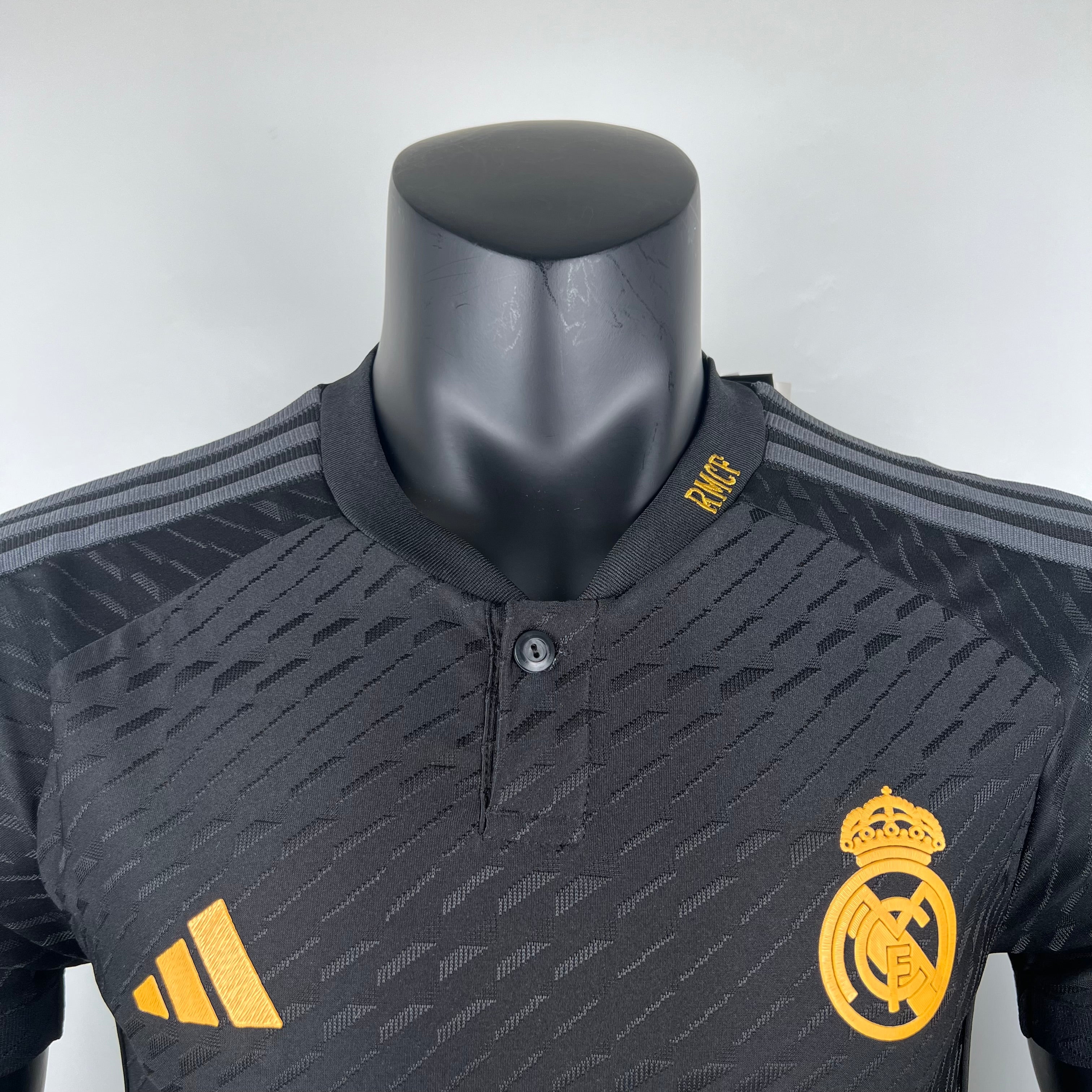 CAMISOLA VERSO PLAYER REAL MADRID 23/24 TERCEIRO EQUIPAMENTO