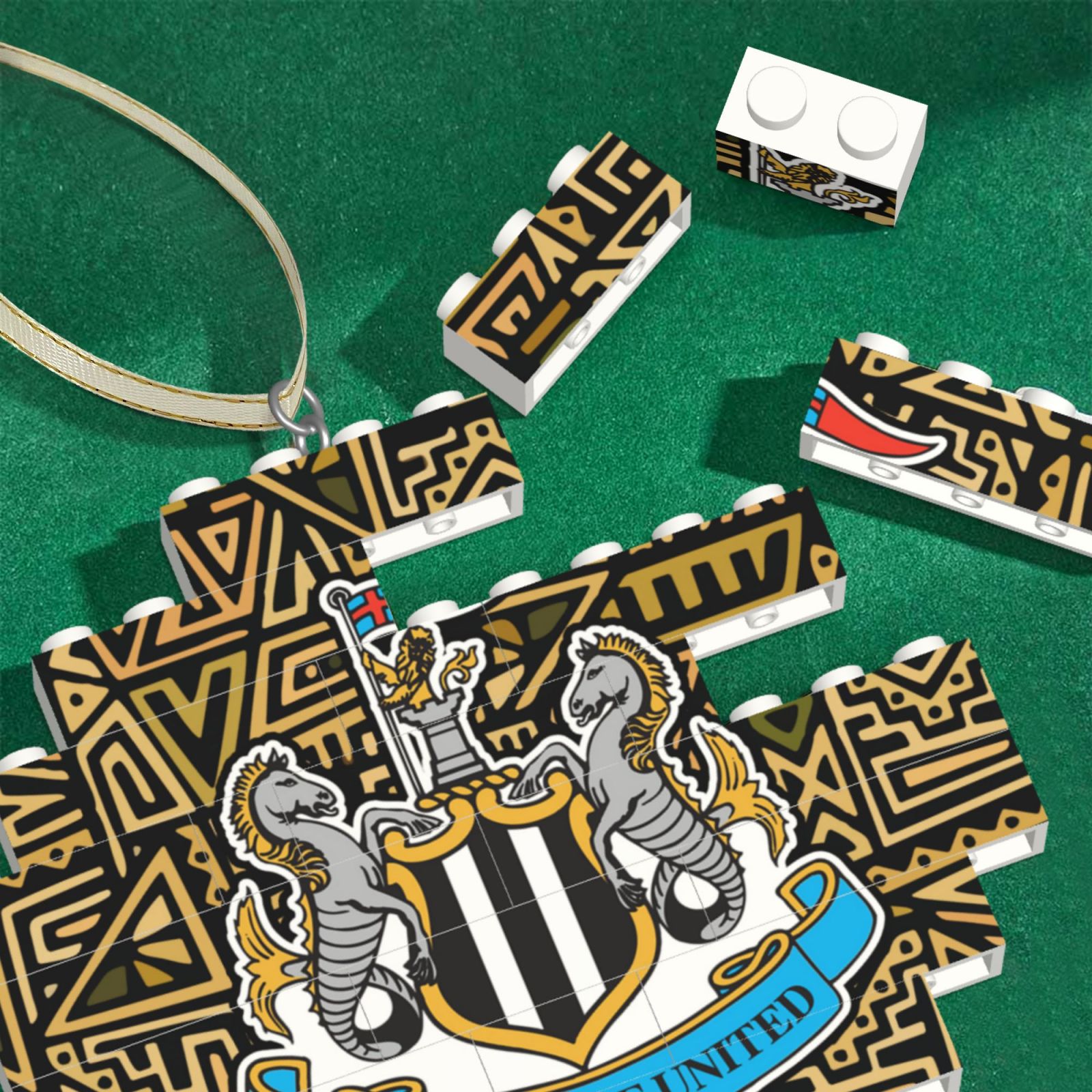Newcastle United Building Block Puzzle Ornament BBP2104