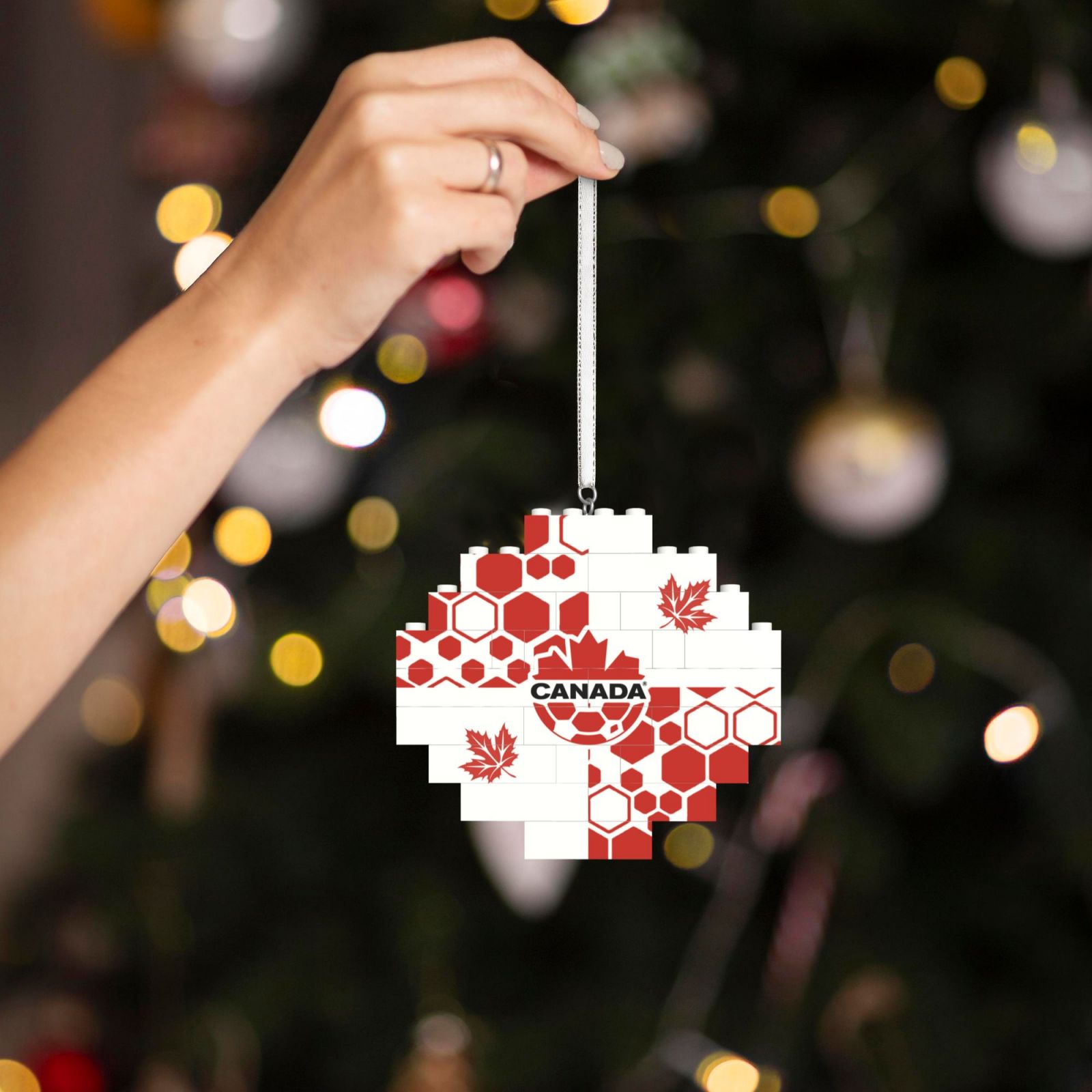 Canada Building Block Puzzle Ornament BBP2030